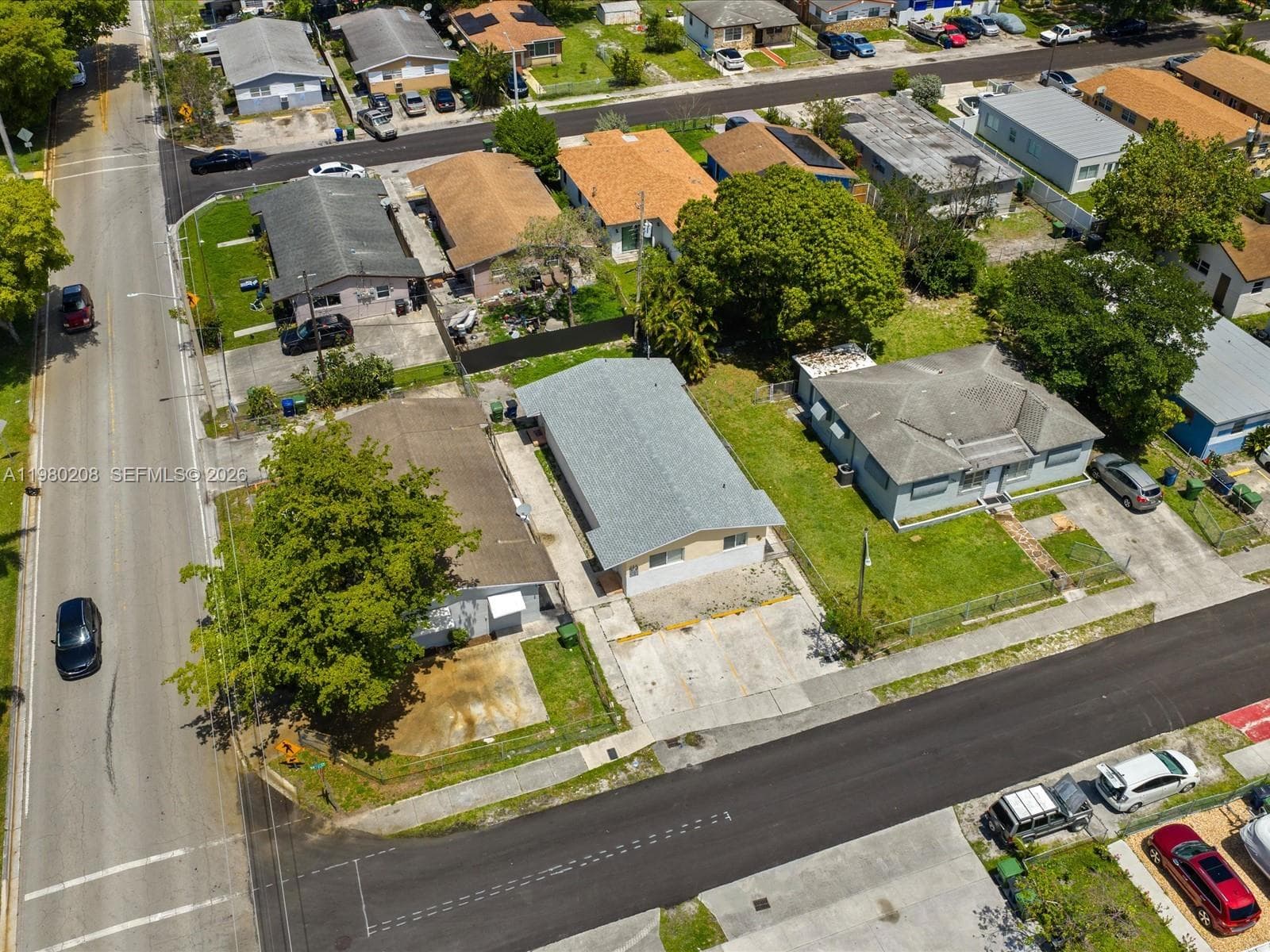 752 NW 3rd Ct, Hallandale Beach, FL 33009 — zdjęcie 5