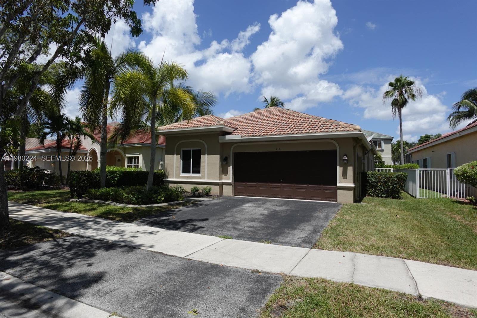 4321 Willow Ridge Dr, Weston, FL 33331 — zdjęcie 2