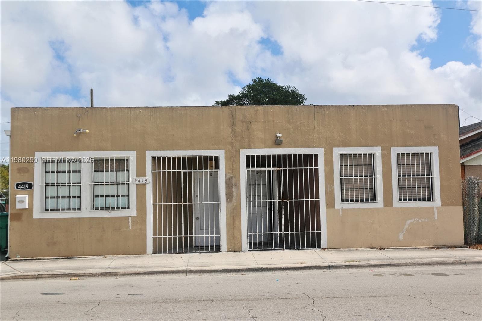 4419 NW 17th Ave, Miami, FL 33142 — zdjęcie 3