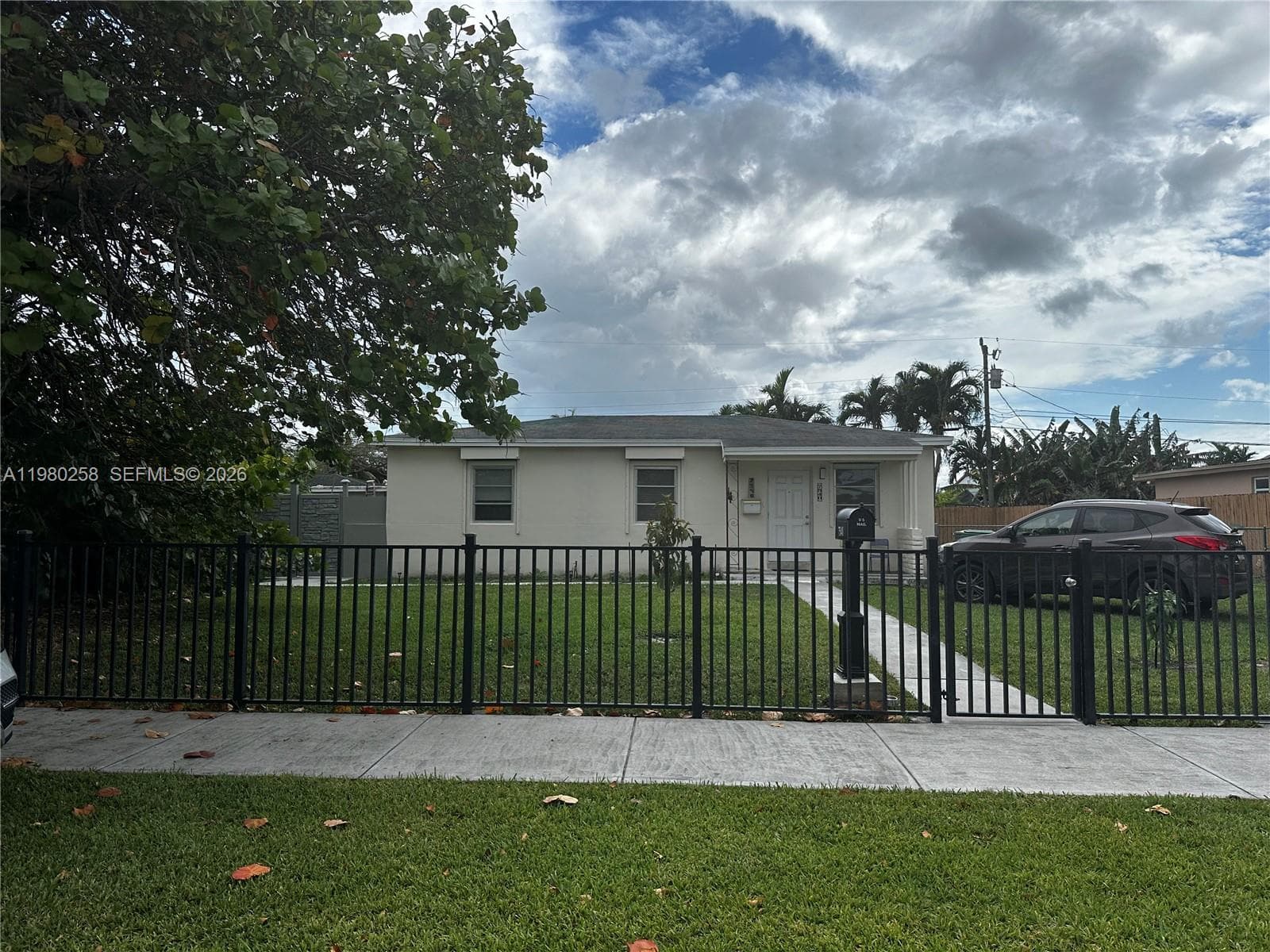 7540 SW 37th St, Miami, FL 33155