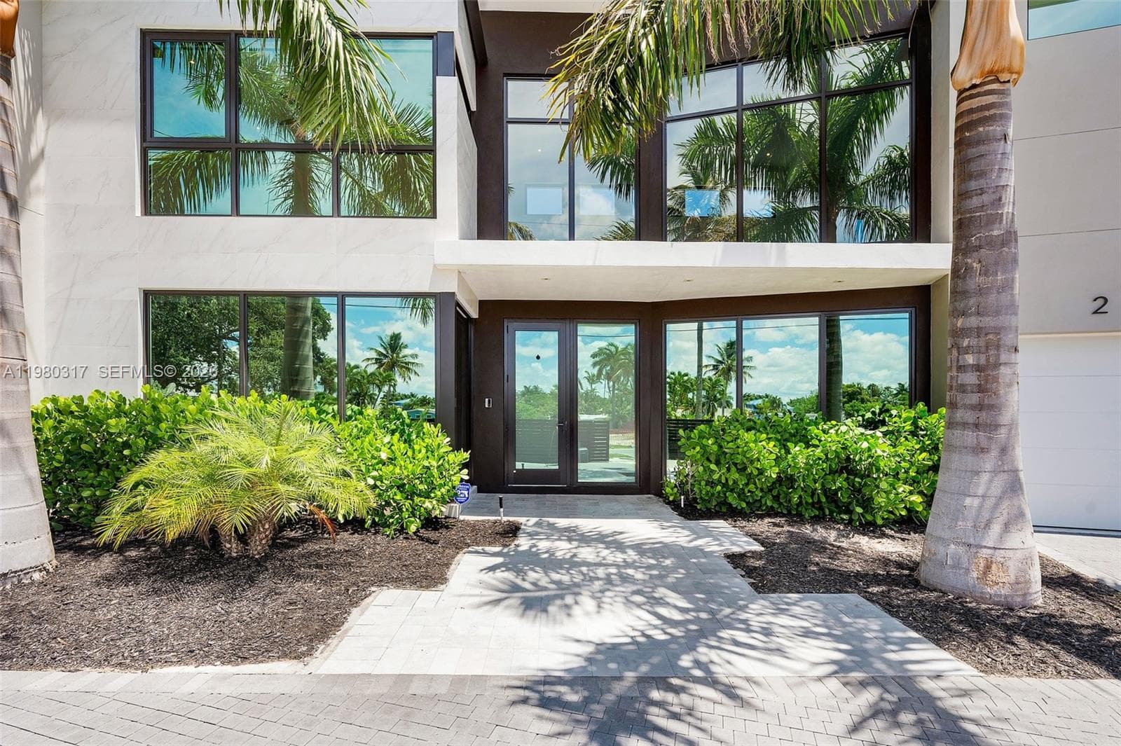 2500 Middle River Dr, Fort Lauderdale, FL 33305 — zdjęcie 5