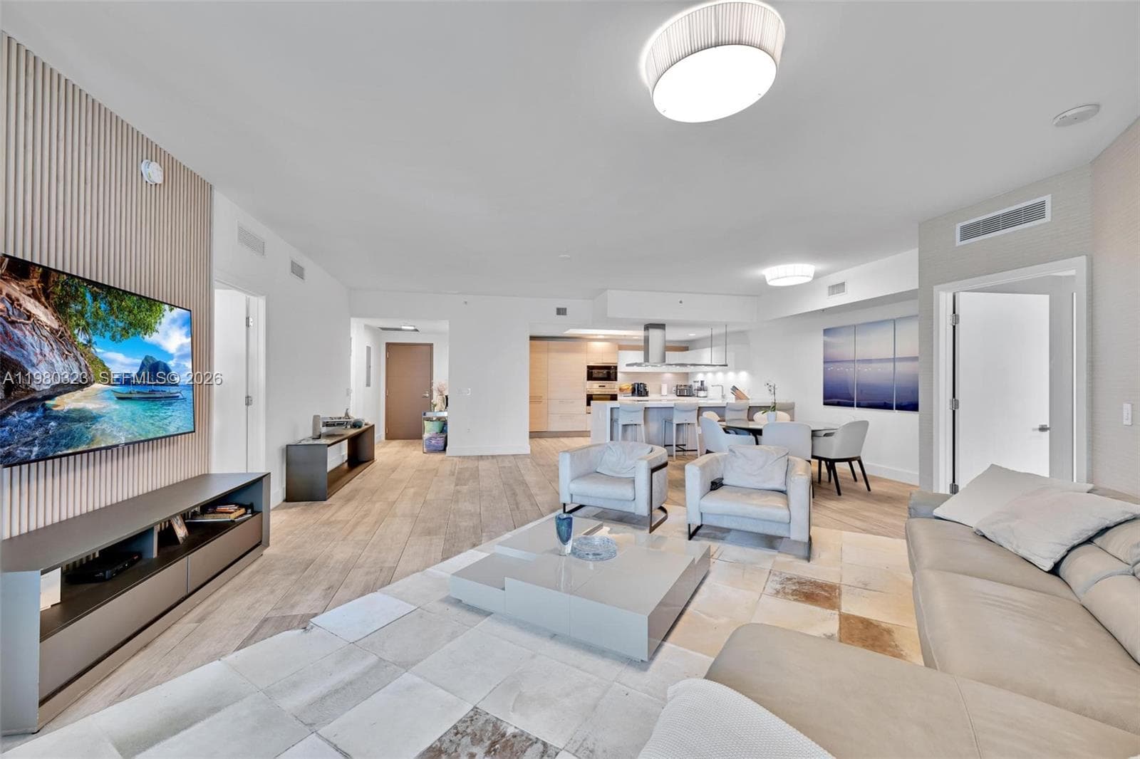 17111 Biscayne Blvd # 207, North Miami Beach, FL 33160 — zdjęcie 4