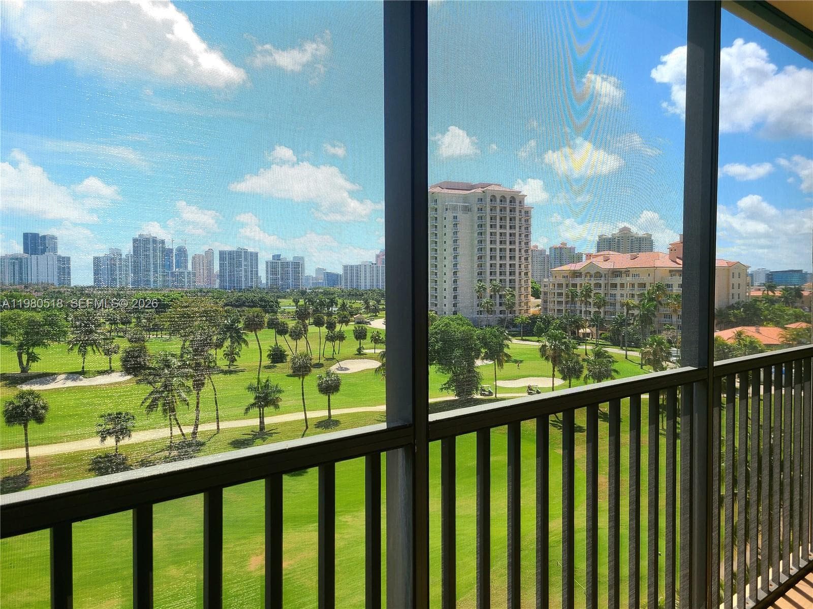 20335 W Country Club Dr # 705, Aventura, FL 33180