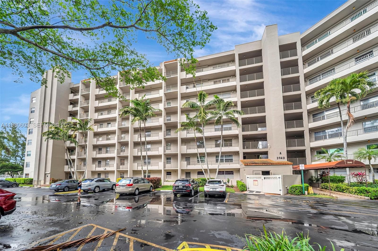 3940 Inverrary Blvd # 303-A, Lauderhill, FL 33319