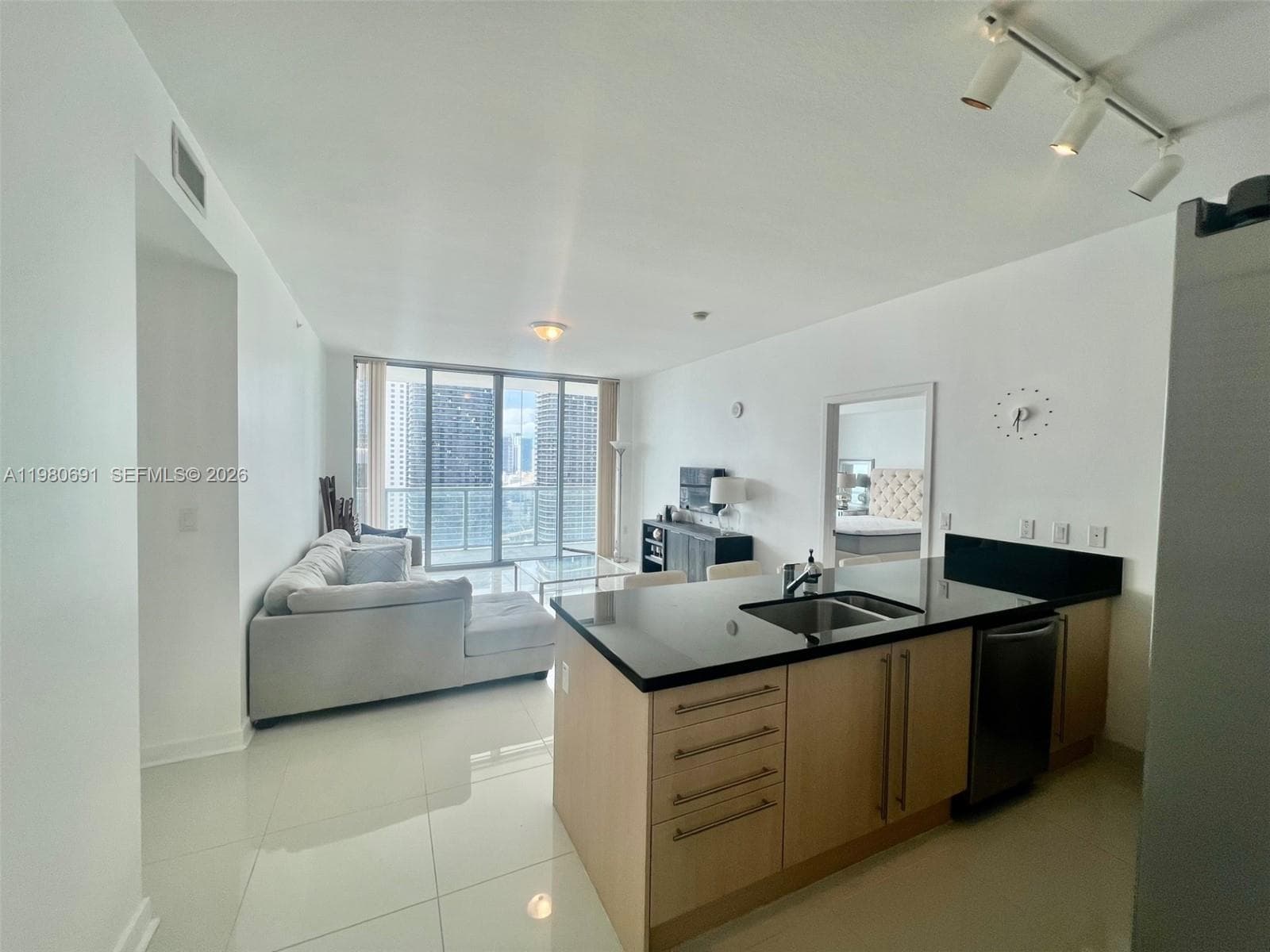 1111 SW 1st Ave # 3223, Miami, FL 33130