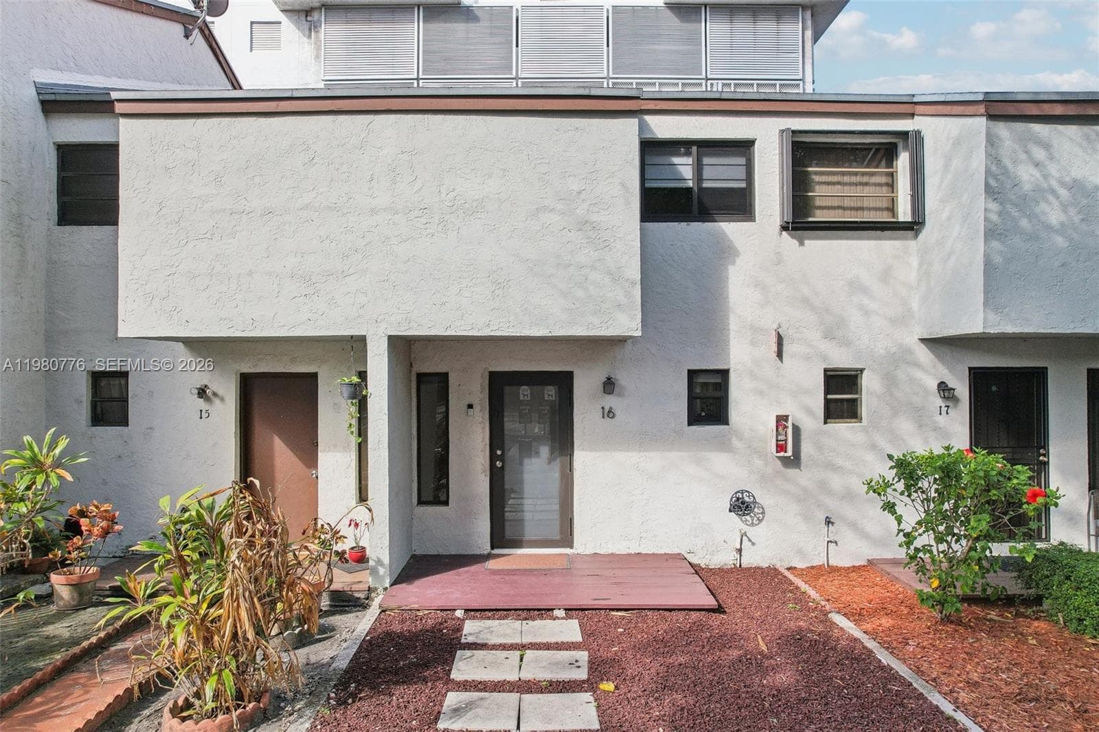 1901 NW S River Dr # 16B, Miami, FL 33125 — zdjęcie 4