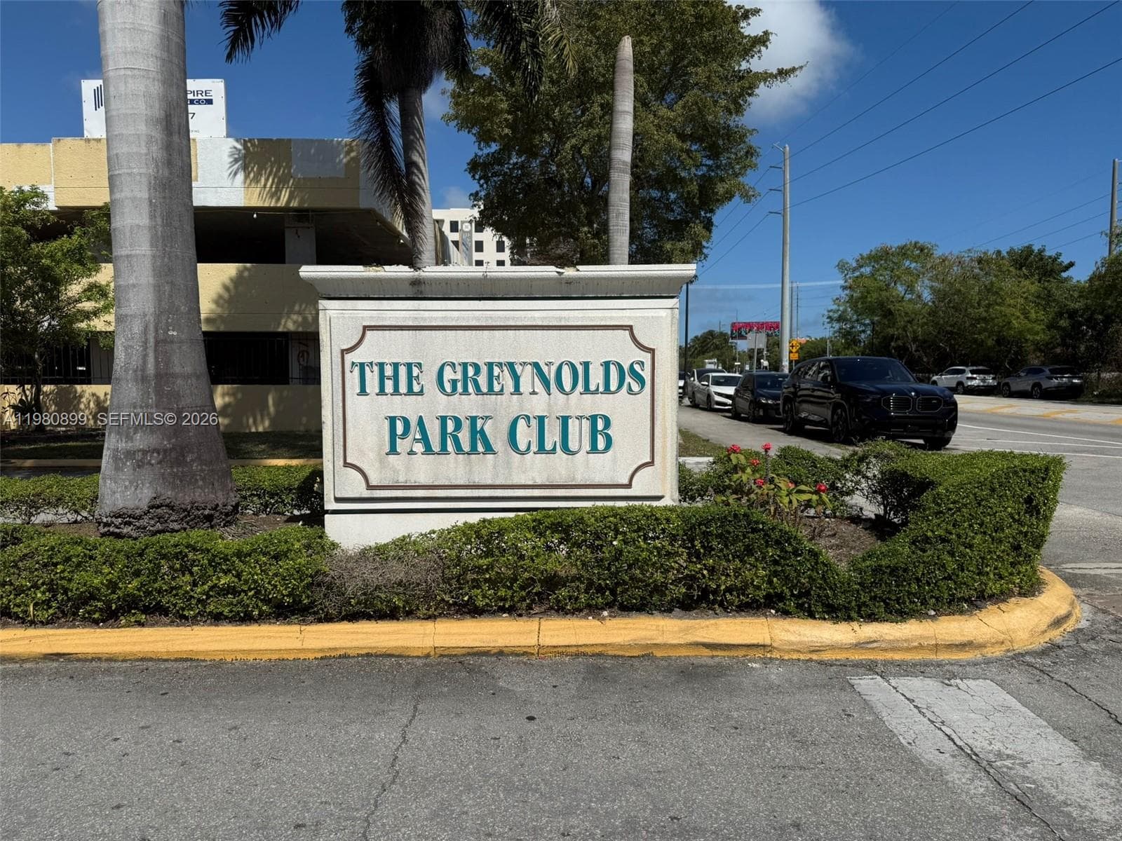 17890 W Dixie Hwy # 106, North Miami Beach, FL 33160