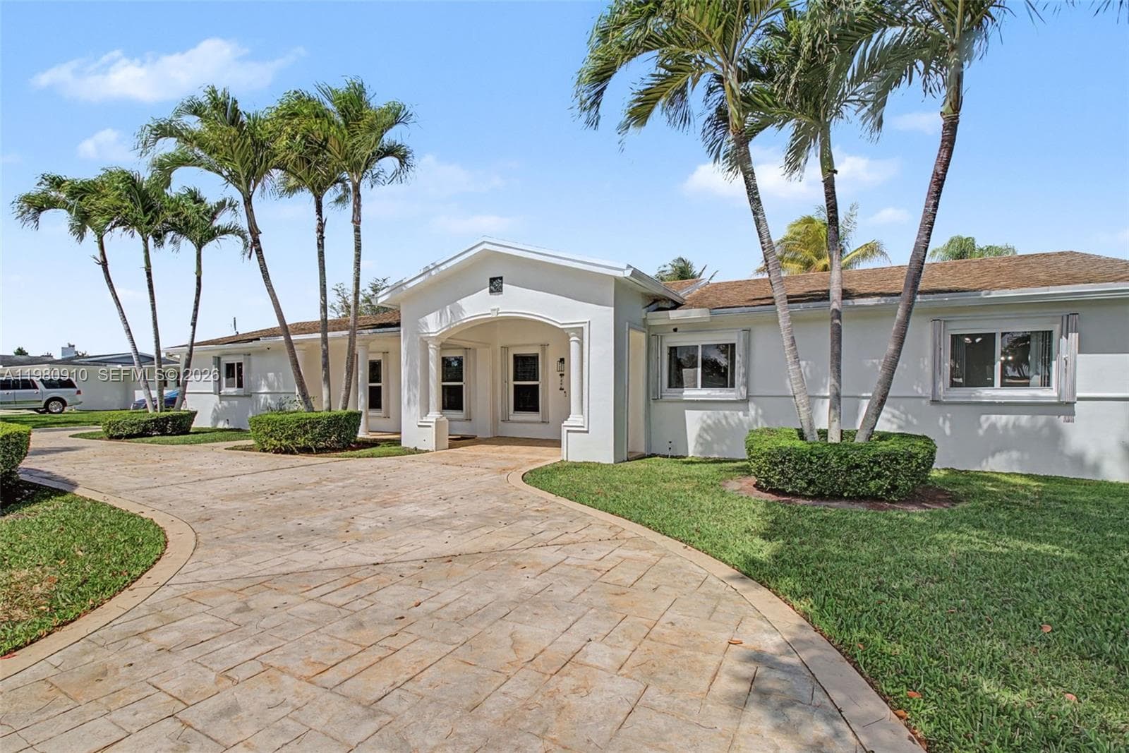 8241 SW 146th St, Palmetto Bay, FL 33158