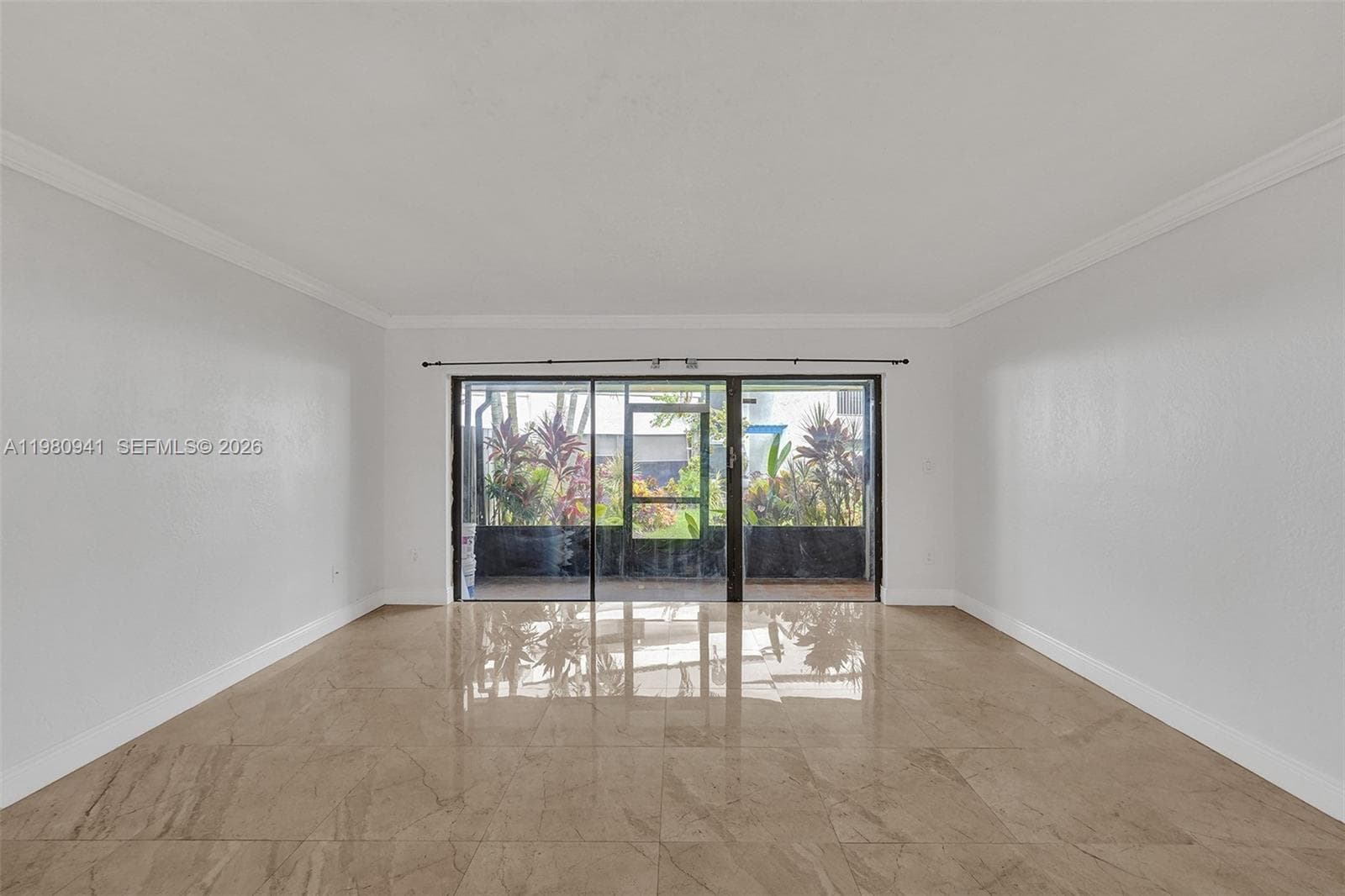 21300 San Simeon Way # P6, Miami, FL 33179 — zdjęcie 5