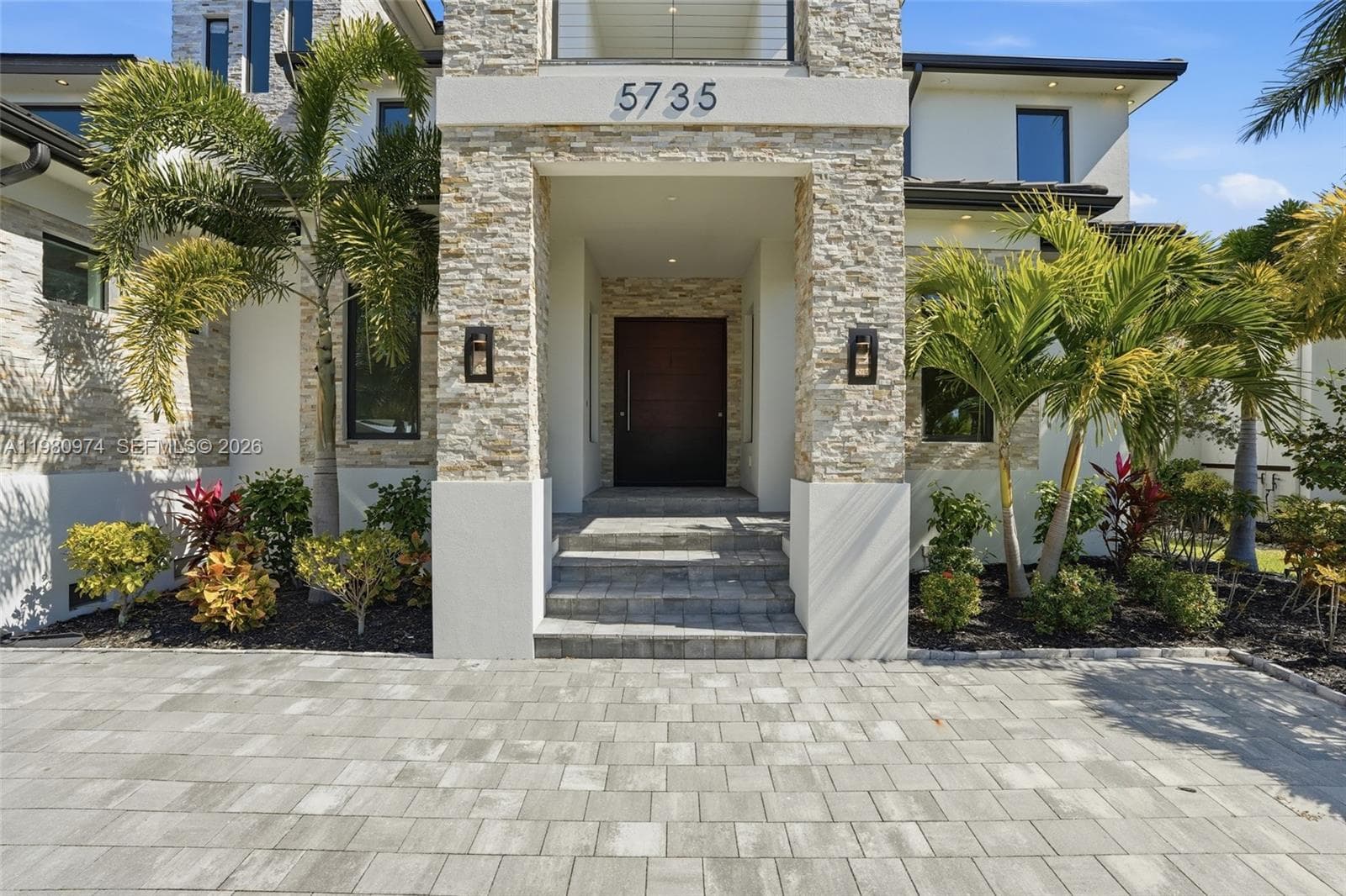 5735 Riverside Dr, Cape Coral, FL 33904 — zdjęcie 2