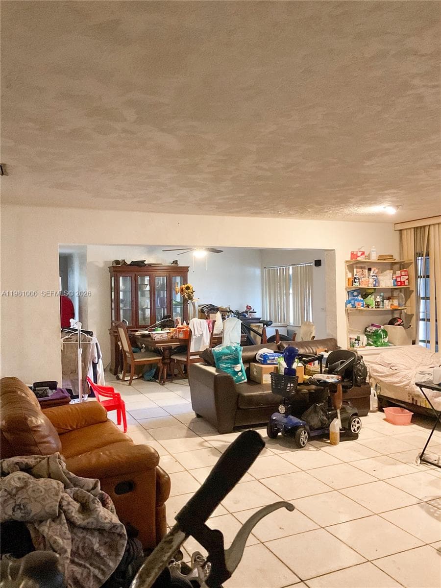2515 SW 44th Ave, West Park, FL 33023 — zdjęcie 3