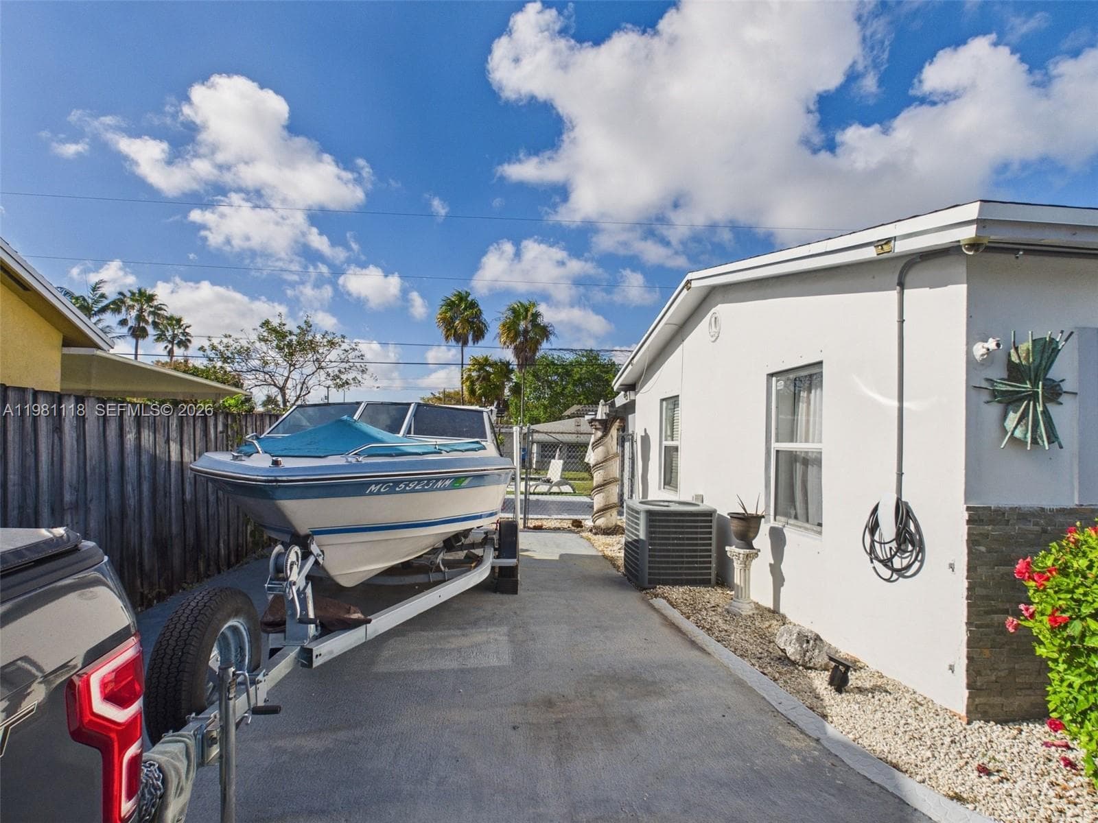 9911 Haitian Dr, Cutler Bay, FL 33189 — zdjęcie 2