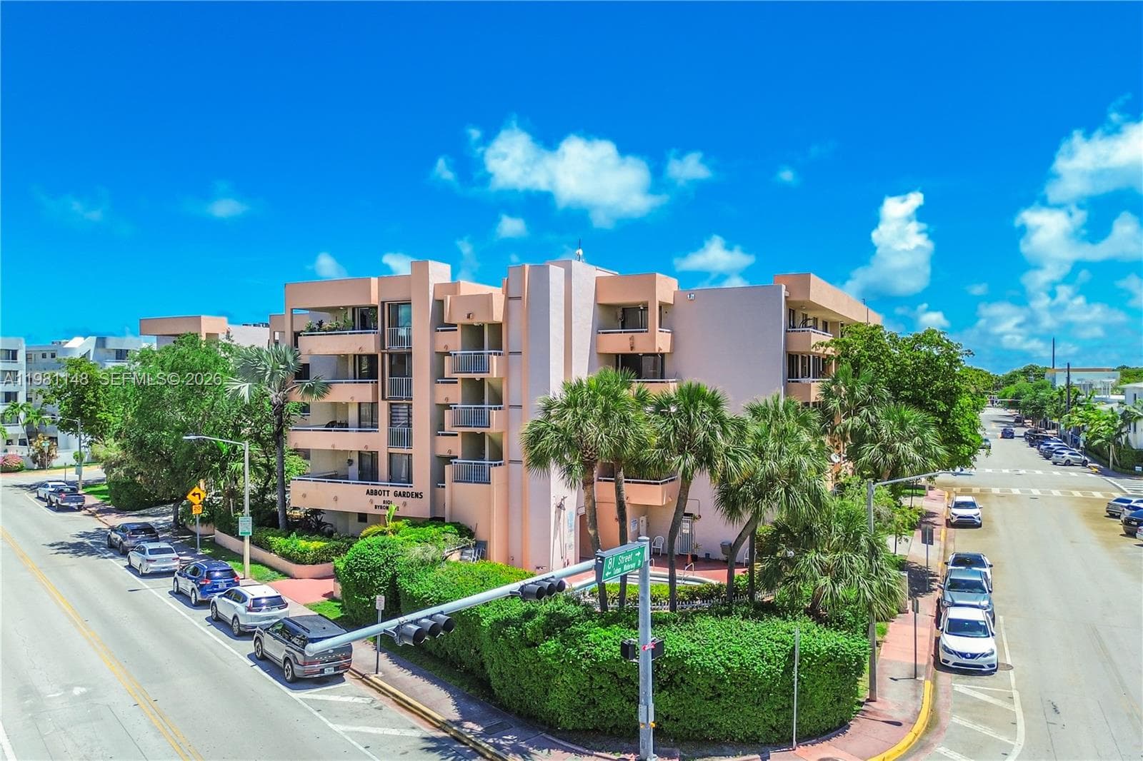 8101 Byron Ave # 509, Miami Beach, FL 33141 — zdjęcie 2
