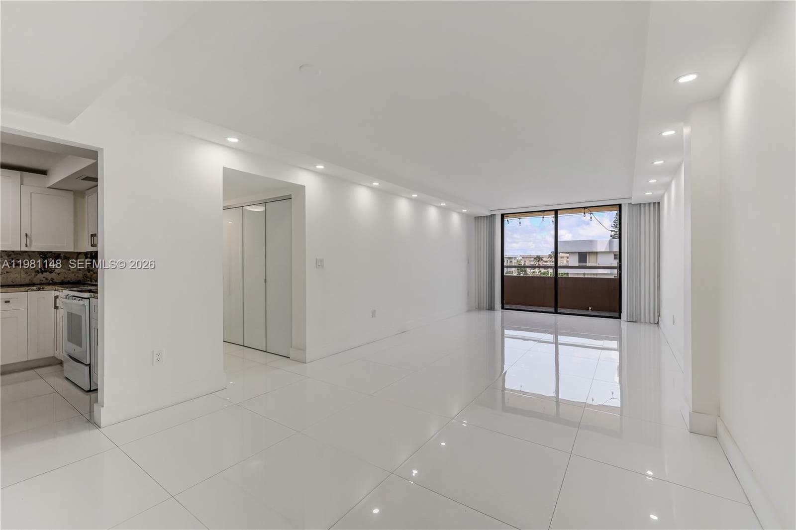 8101 Byron Ave # 509, Miami Beach, FL 33141 — zdjęcie 4