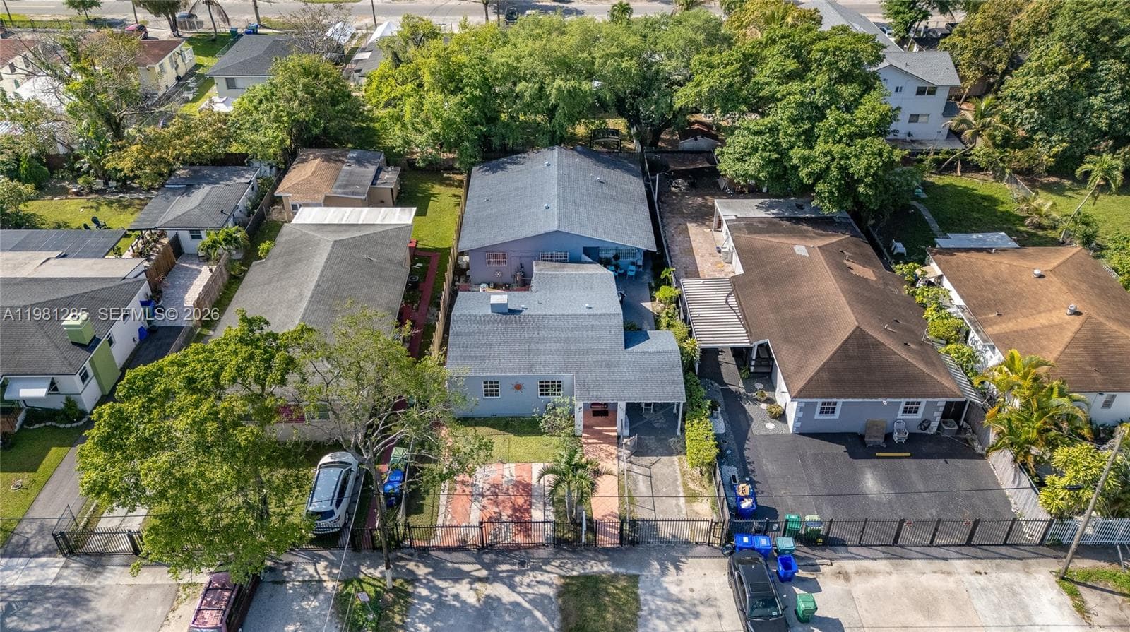 2610 NW 33rd St # 2610-2612, Miami, FL 33142 — zdjęcie 3