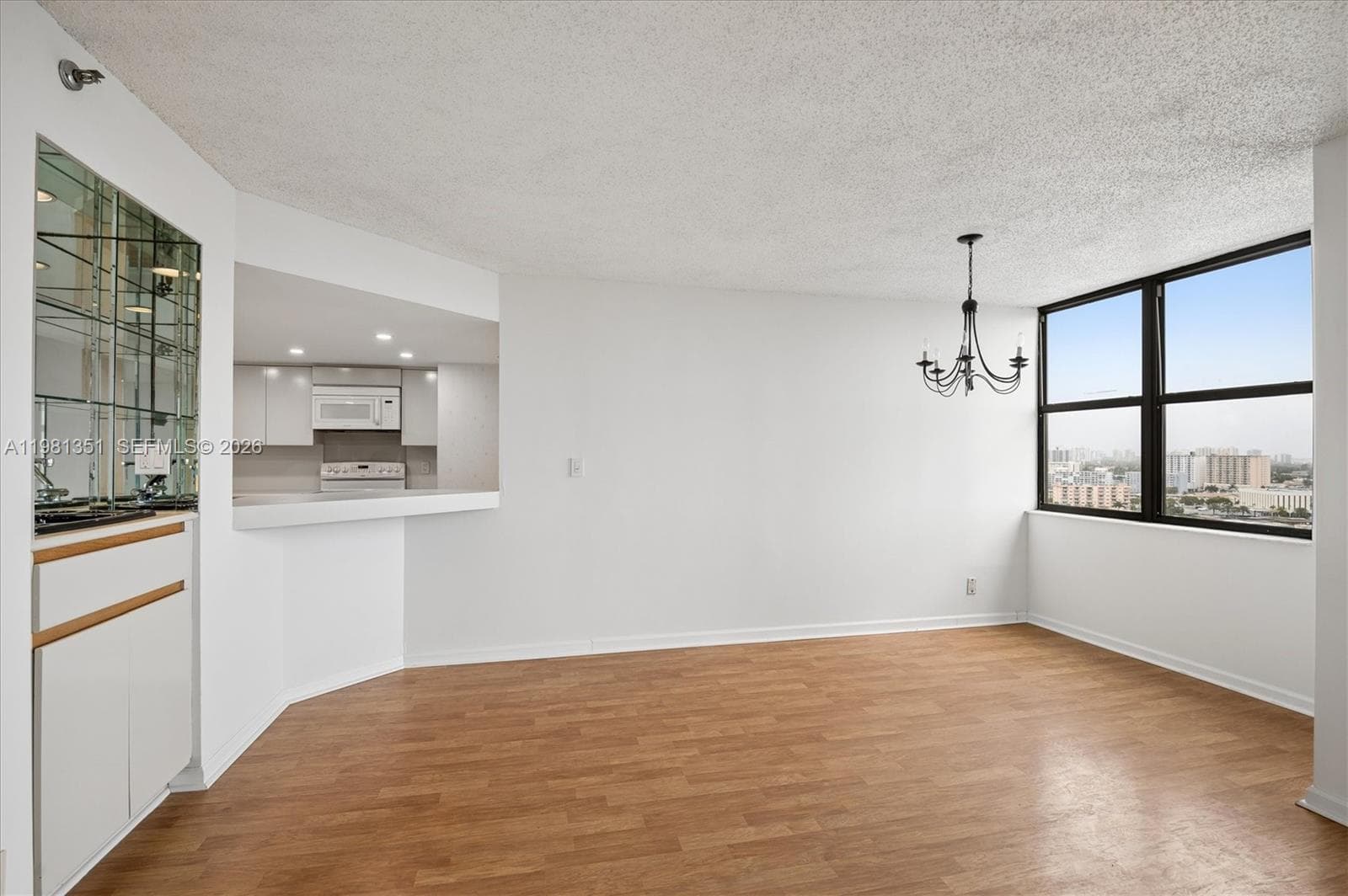 300 Three Islands Blvd # 516, Hallandale Beach, FL 33009 — zdjęcie 3