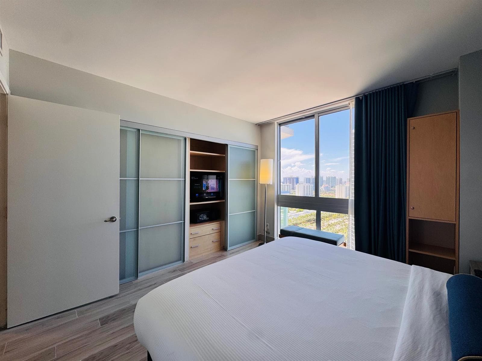 18683 Collins Avenue # 2303, Sunny Isles Beach, FL 33160 — zdjęcie 4