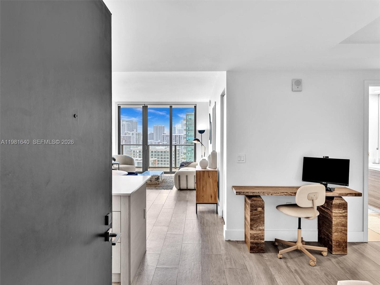 121 NE 34th St # 2102, Miami, FL 33137 — zdjęcie 2