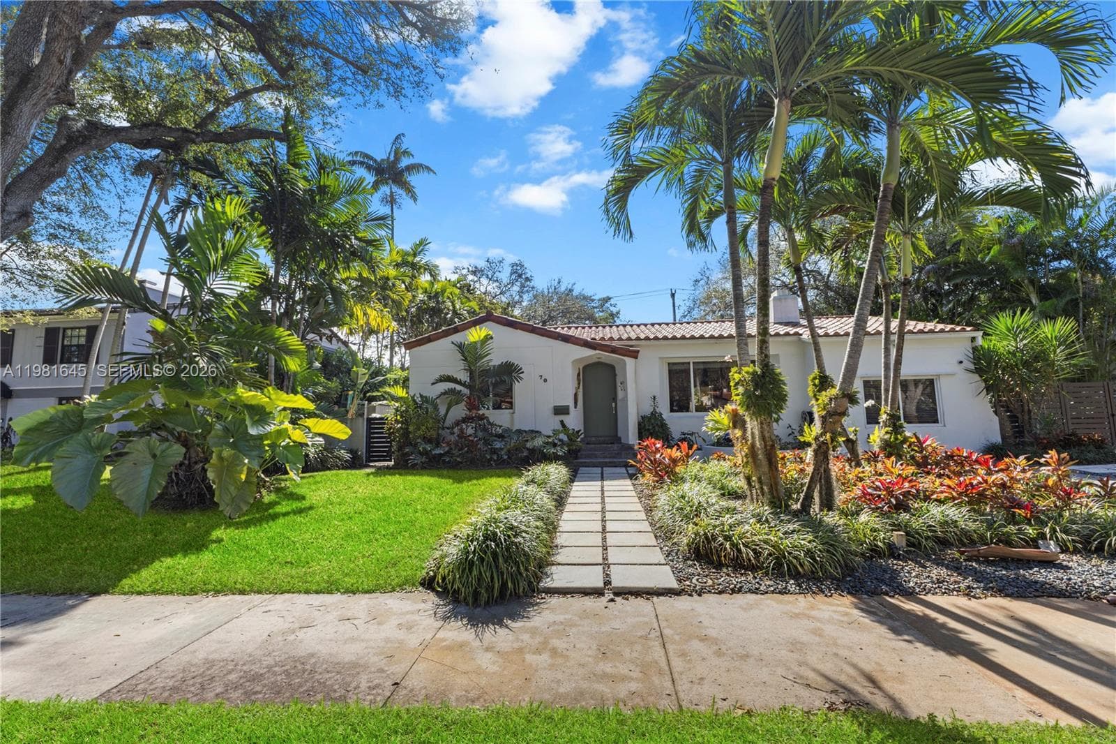 70 NE 97th St, Miami Shores, FL 33138 — zdjęcie 2