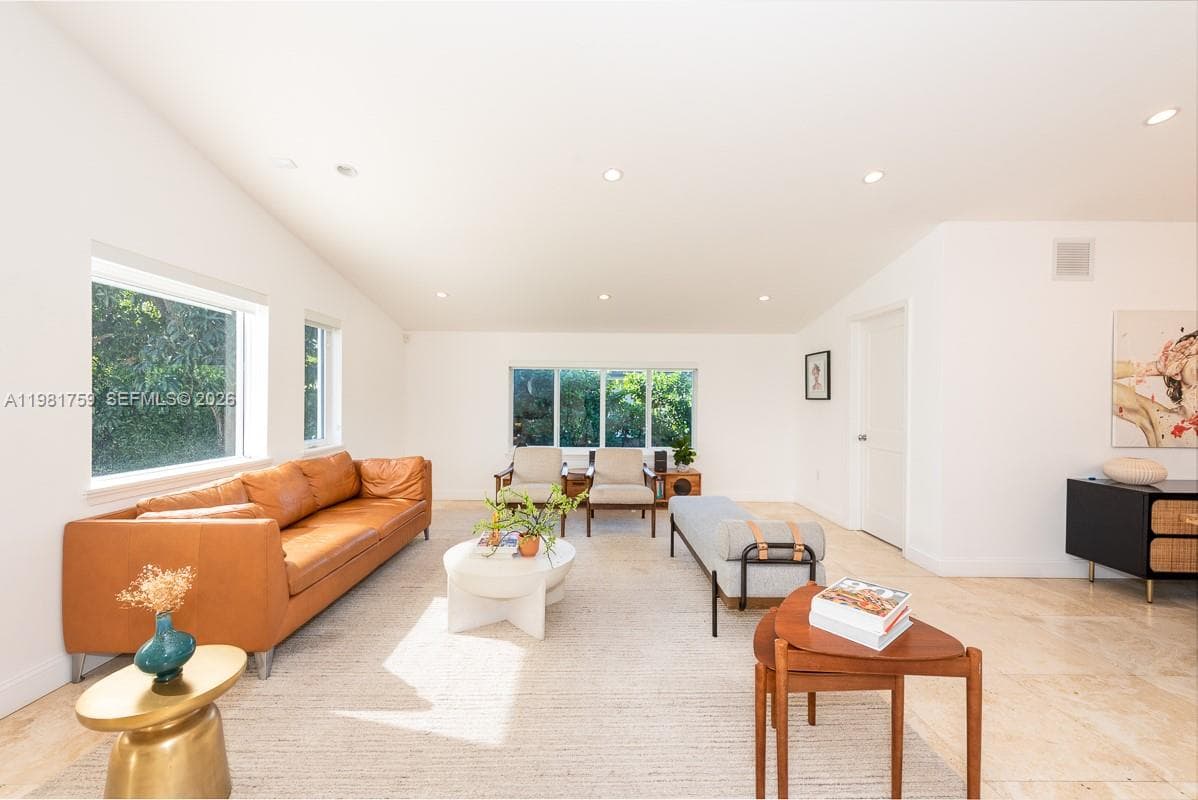 717 Benevento Ave, Coral Gables, FL 33146 — zdjęcie 4