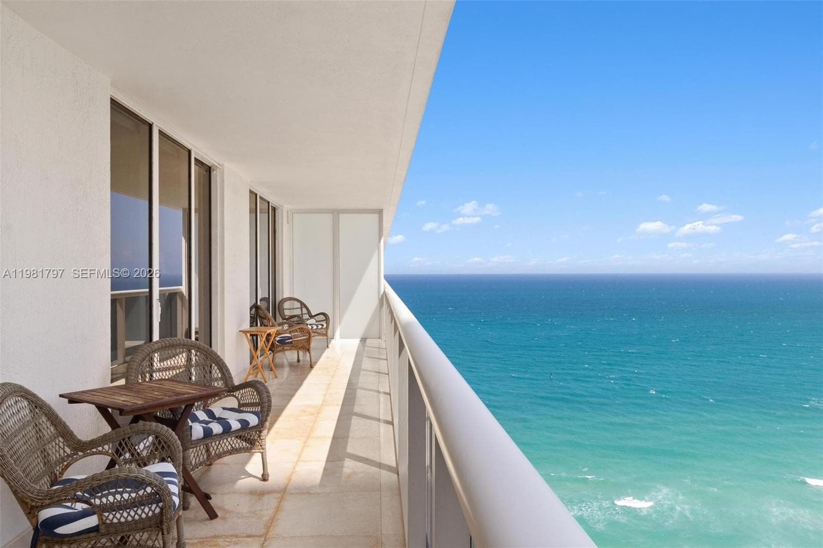 1830 S Ocean Dr # 2904, Hallandale Beach, FL 33009