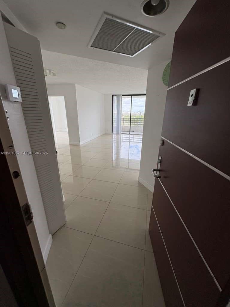 3300 NE 191st St # 801, Aventura, FL 33180 — zdjęcie 2