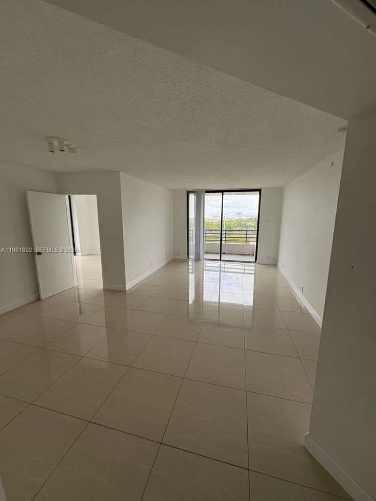 3300 NE 191st St # 801, Aventura, FL 33180 — zdjęcie 3