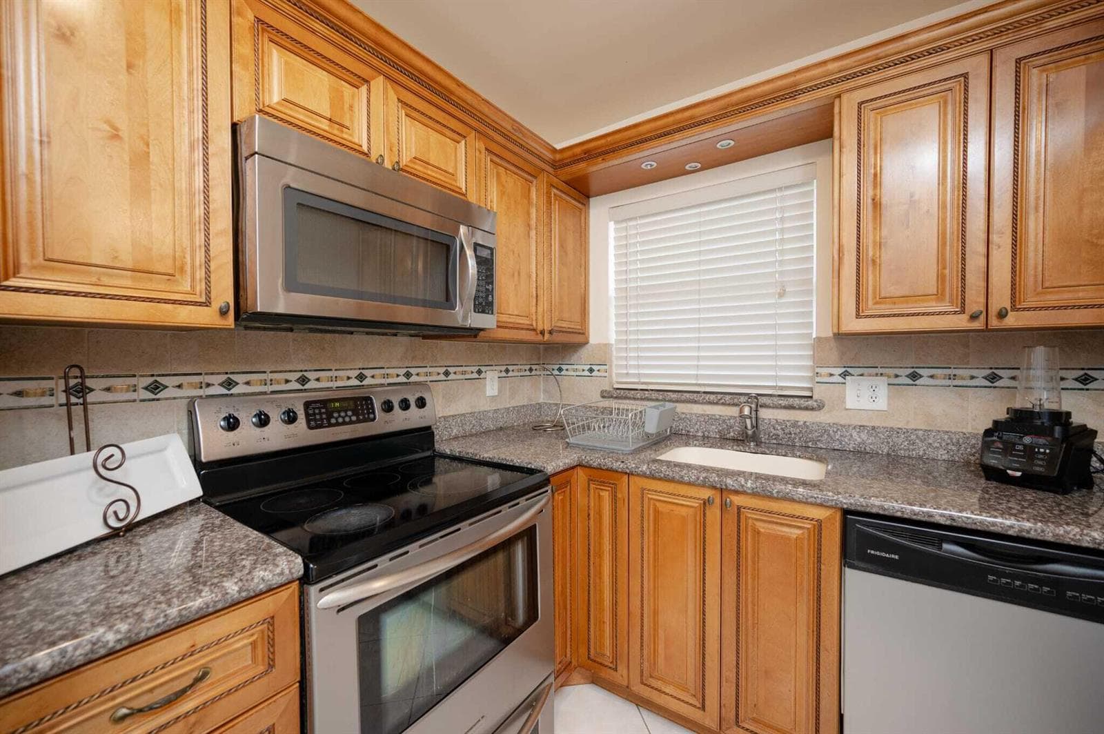 8861 Sunrise Lakes Boulevard # Unit 301, Sunrise, FL 33322 — zdjęcie 3