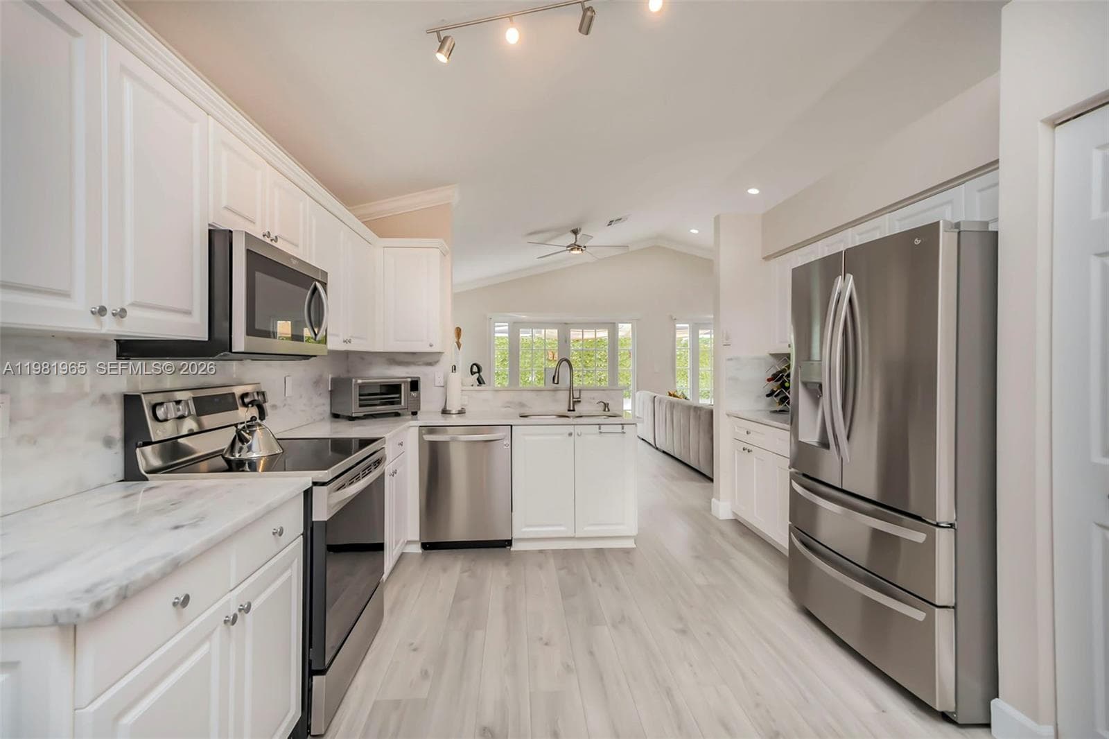 11030 Harbour Springs Cir, Boca Raton, FL 33428 — zdjęcie 3
