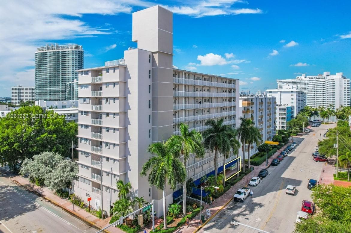 1300 Lincoln Rd # C-1B, Miami Beach, FL 33139