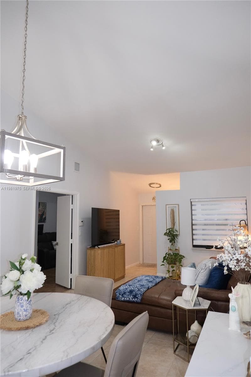 1021 NW 79th Ave, Plantation, FL 33322 — zdjęcie 4