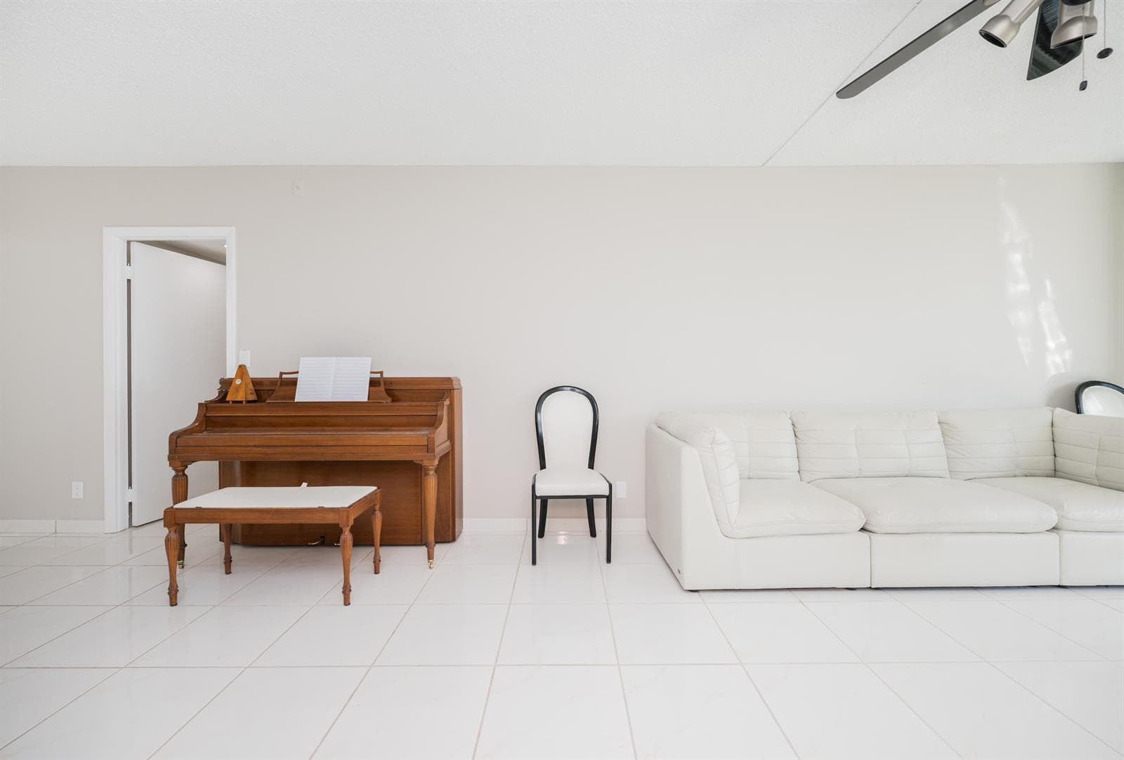 20335 W Country Club Drive # 1704, Aventura, FL 33180 — zdjęcie 4