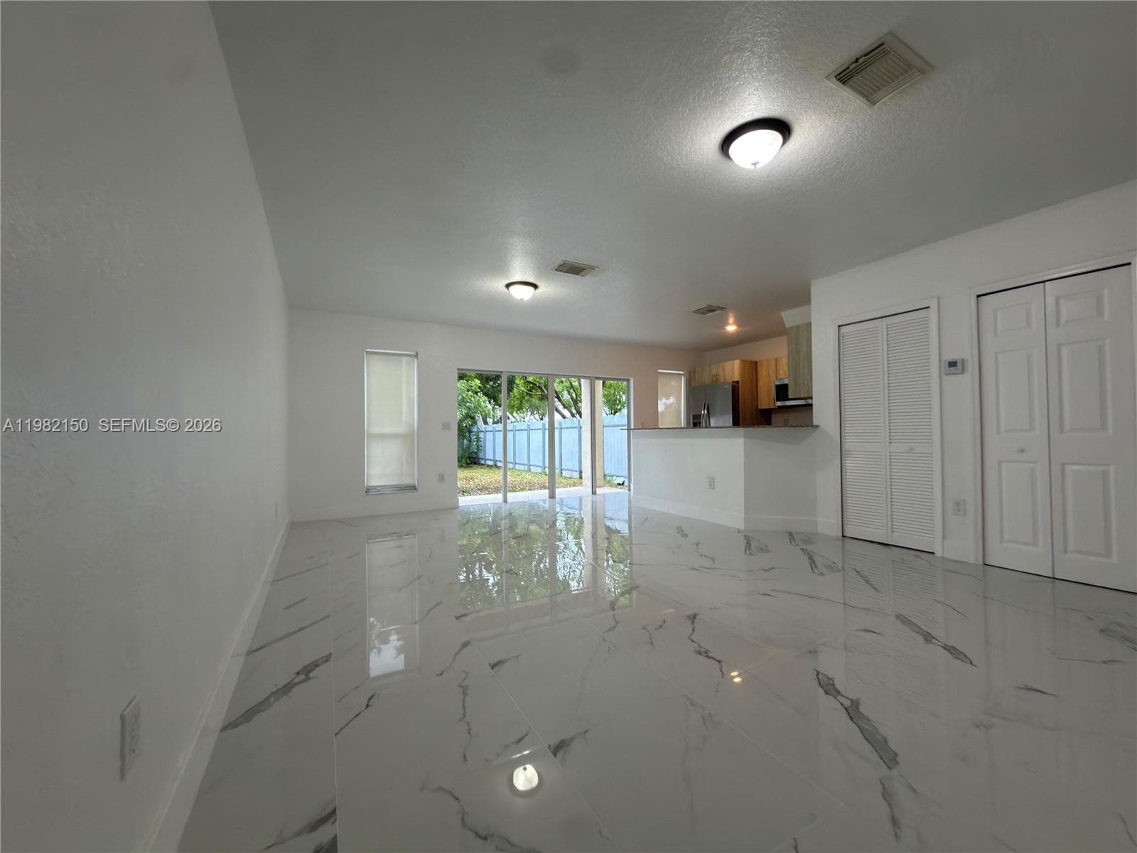 689 NW 6th St # 689, Florida City, FL 33034 — zdjęcie 5