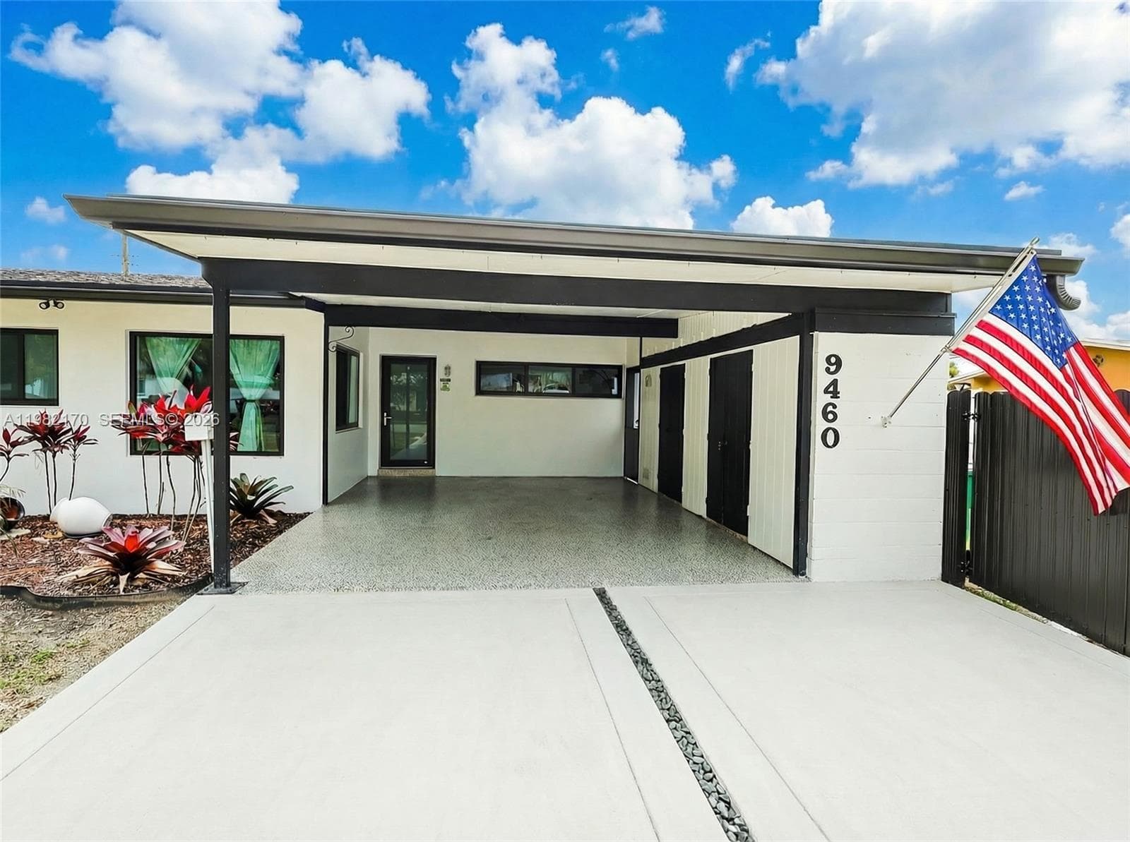 9460 Martinique Dr, Cutler Bay, FL 33189 — zdjęcie 2