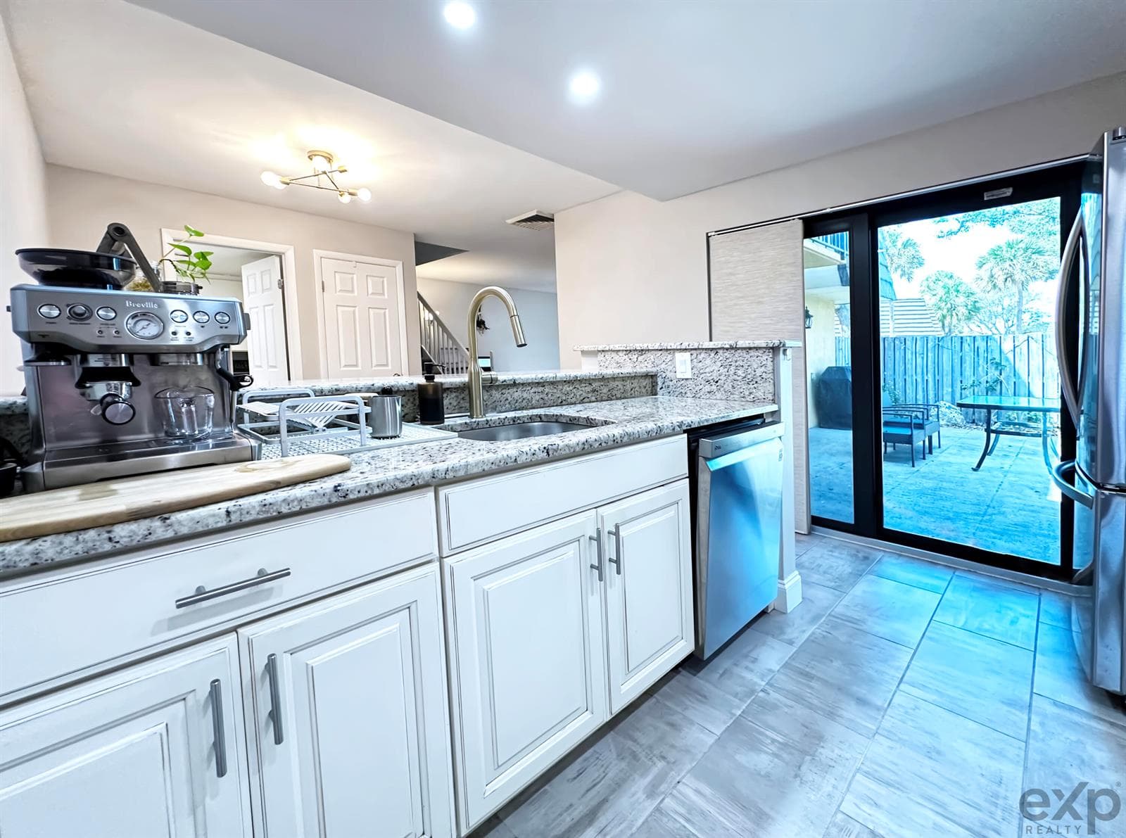 1008 10th Way, West Palm Beach, FL 33407 — zdjęcie 2