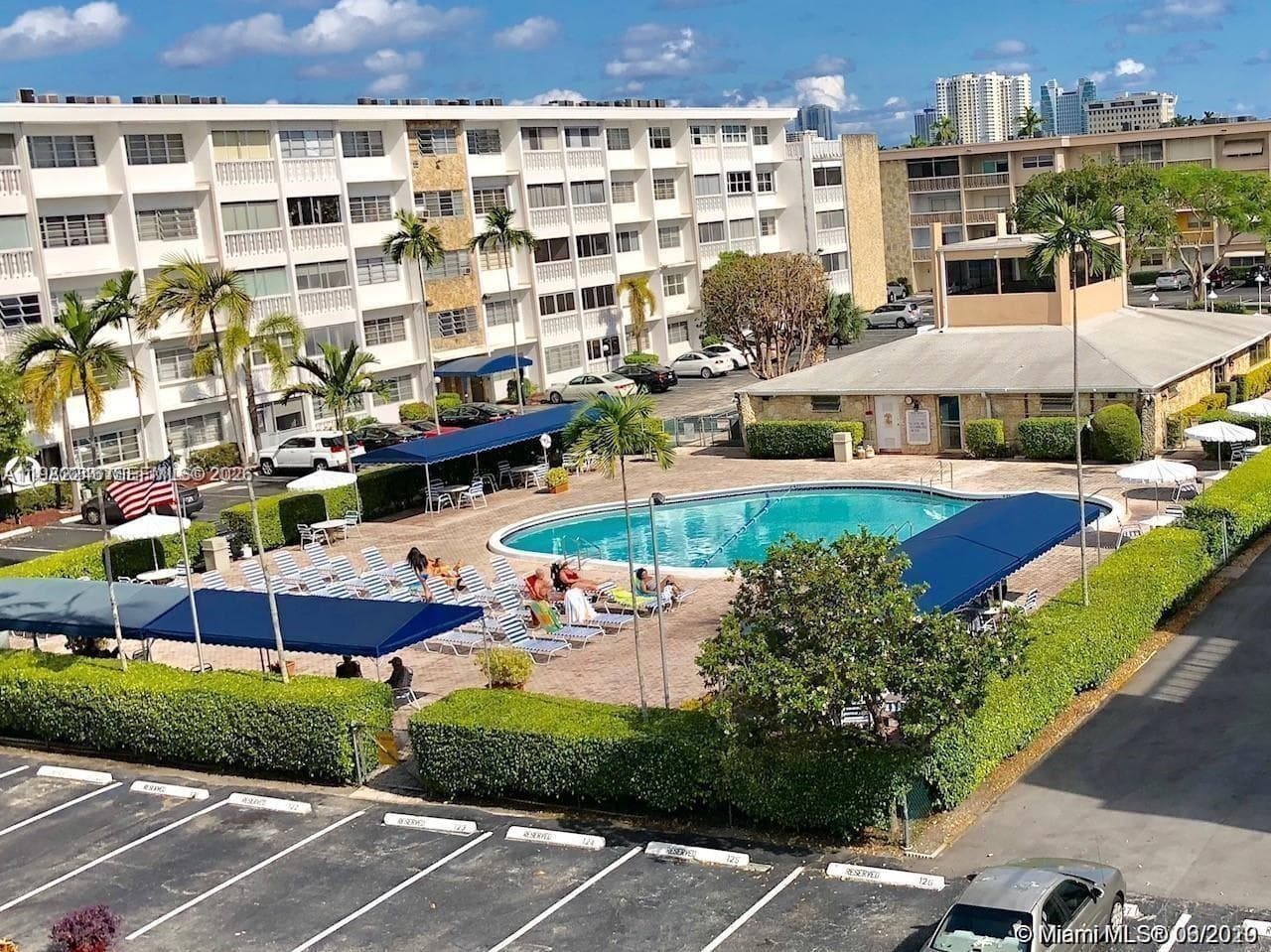 215 SE 3rd Ave # 101A, Hallandale Beach, FL 33009