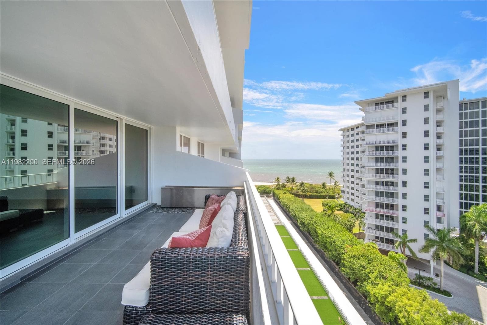 199 Ocean Lane Dr # 1009, Key Biscayne, FL 33149 — zdjęcie 3
