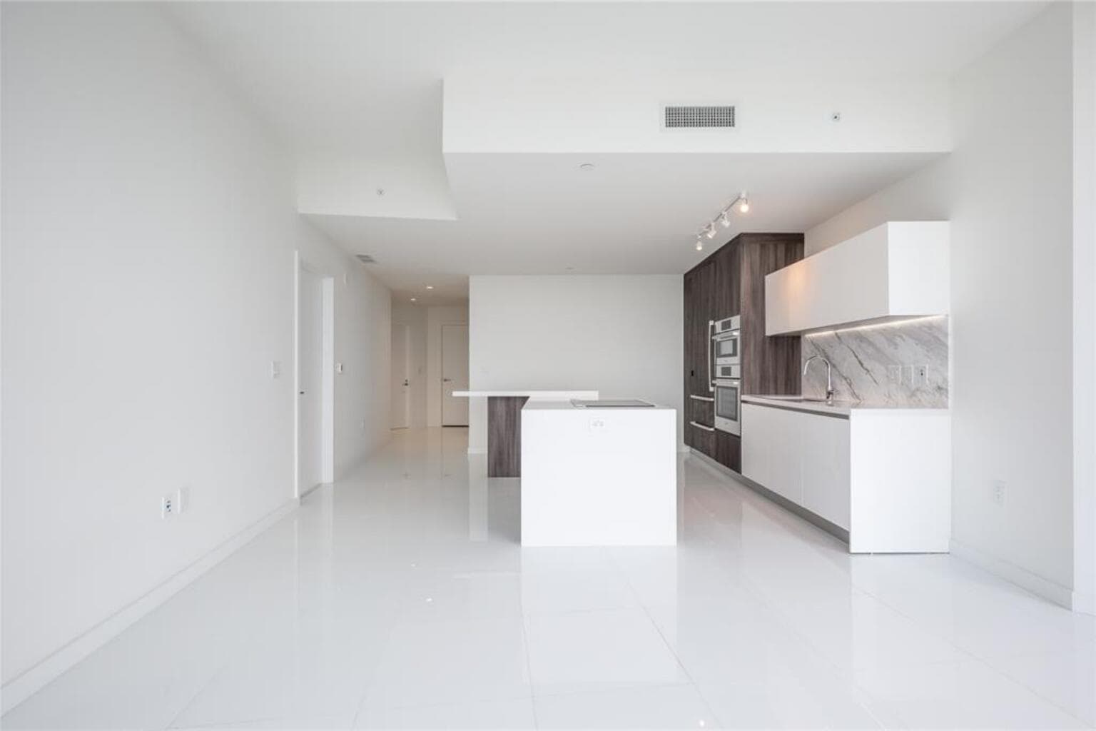 851 NE 1st Avenue # 1510, Miami, FL 33130 — zdjęcie 3