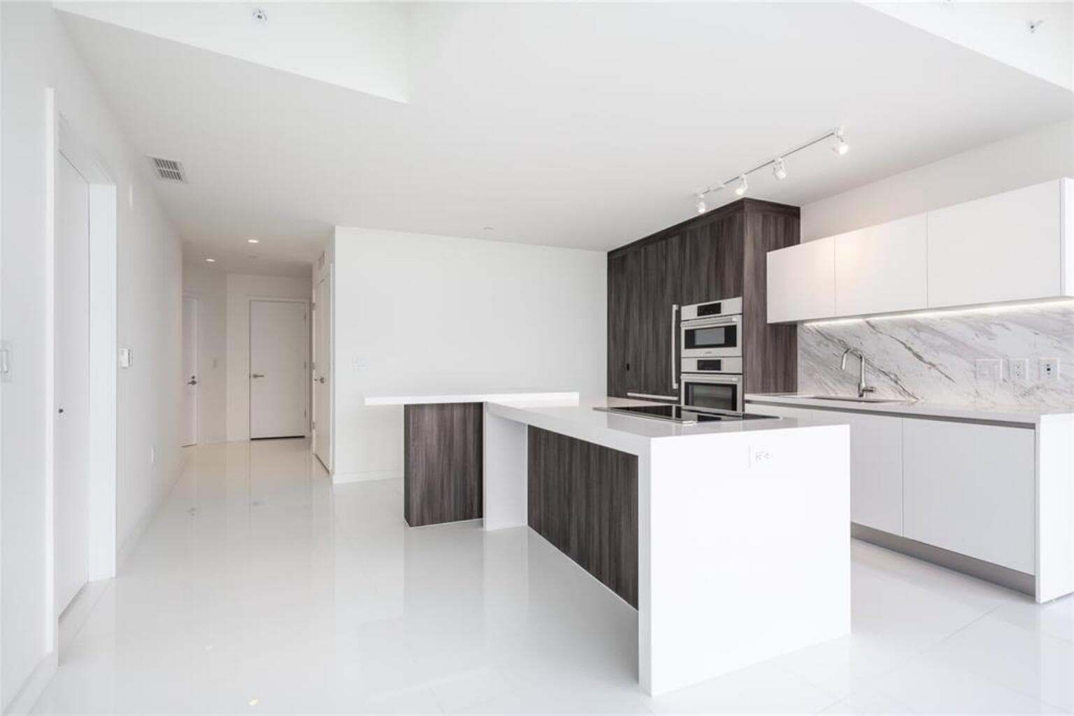851 NE 1st Avenue # 1510, Miami, FL 33130 — zdjęcie 4
