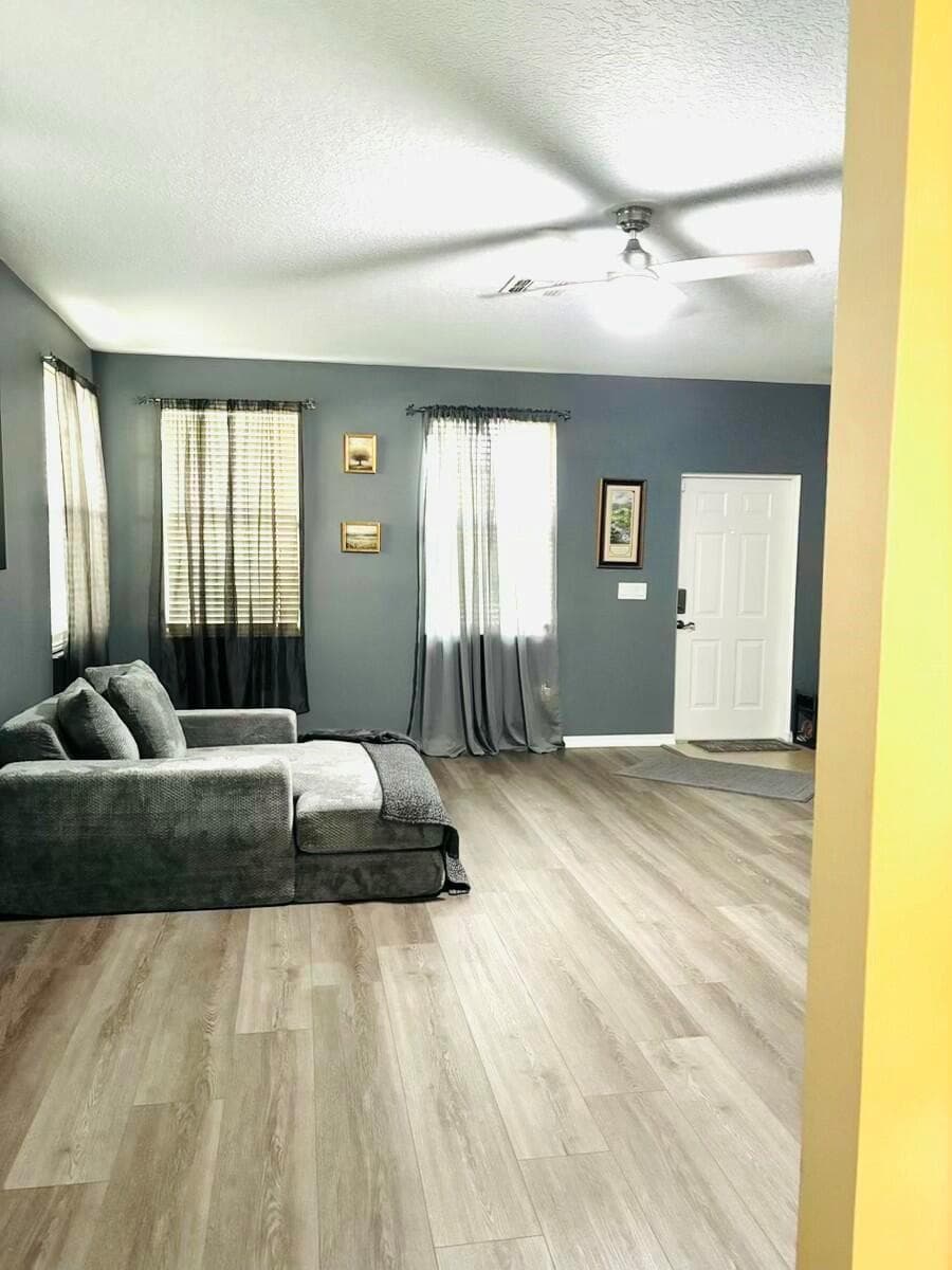 2104 SE Eatonville Drive, Port St. Lucie, FL 34952 — zdjęcie 2
