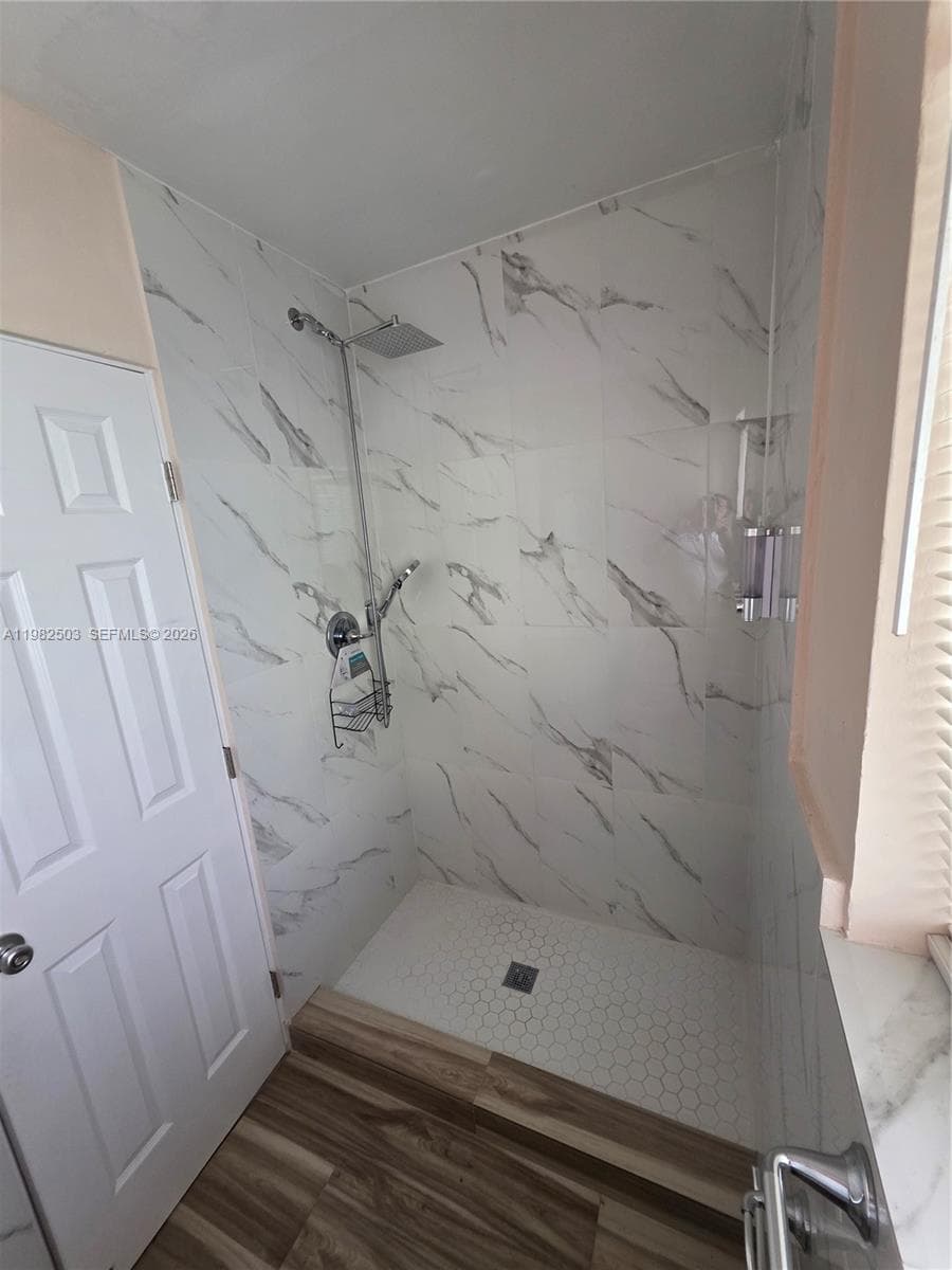 57 Esplanade Dr # C, Miami Springs, FL 33166 — zdjęcie 5