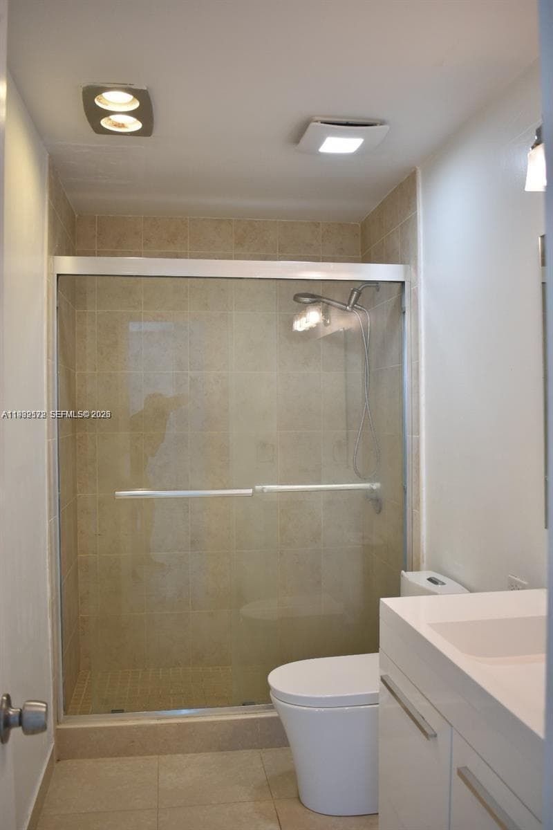 8024 Tatum Waterway Dr # 5A, Miami Beach, FL 33141 — zdjęcie 4