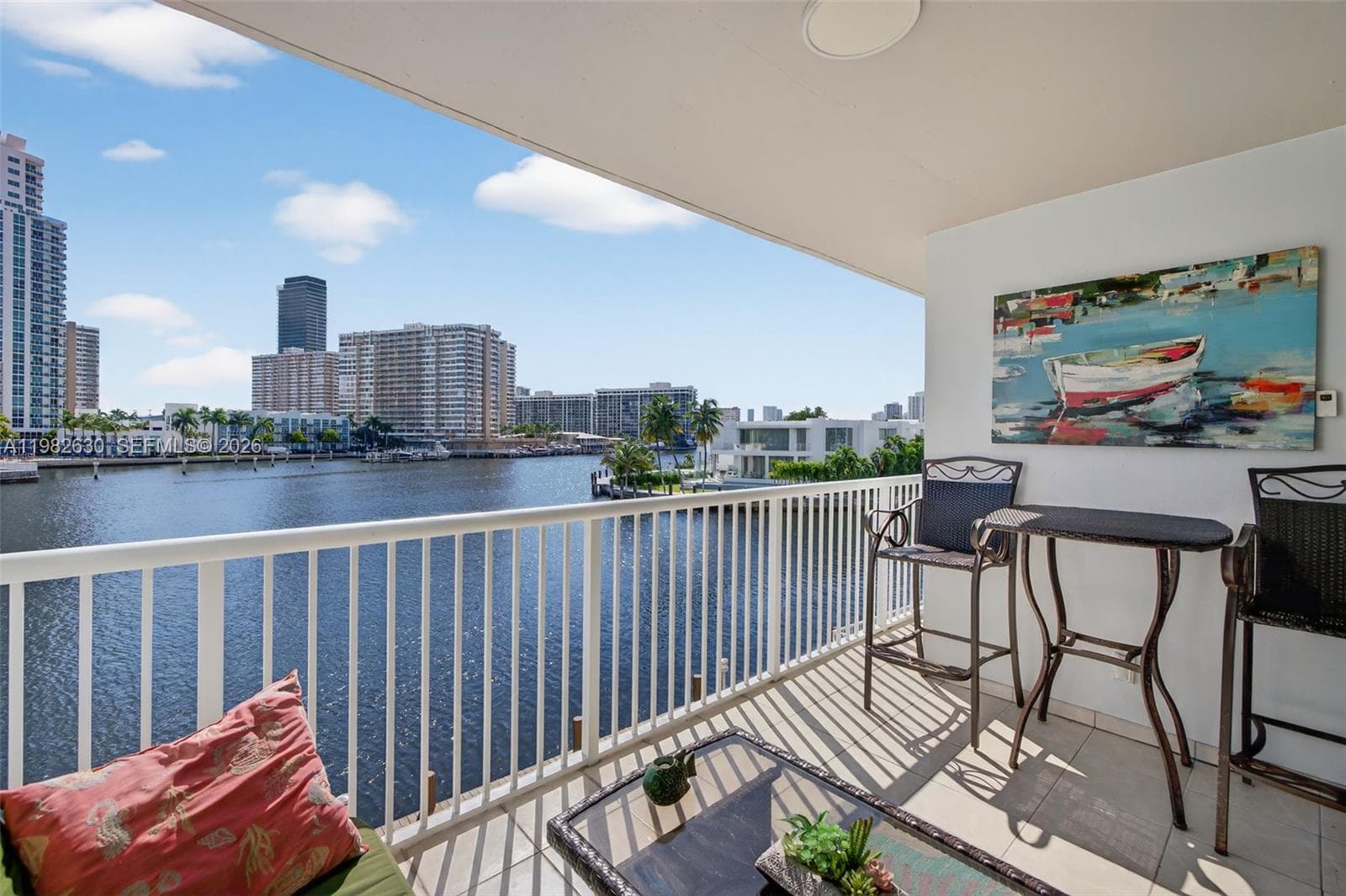 121 Golden Isles Dr # 205, Hallandale Beach, FL 33009 — zdjęcie 2