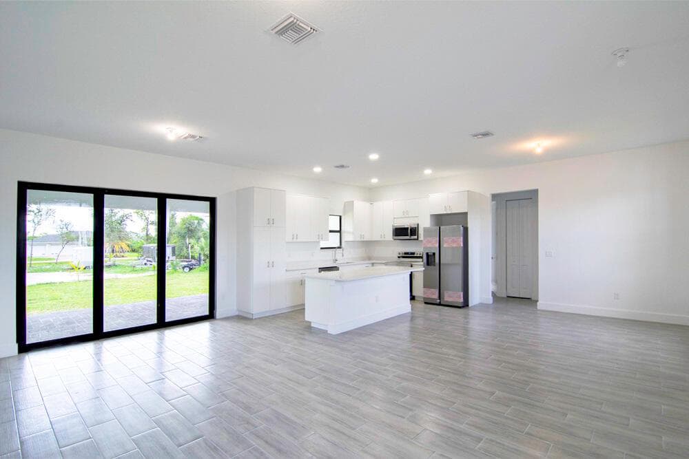 15633 Lakeland Circle, Port Charlotte, FL 33981 — zdjęcie 5