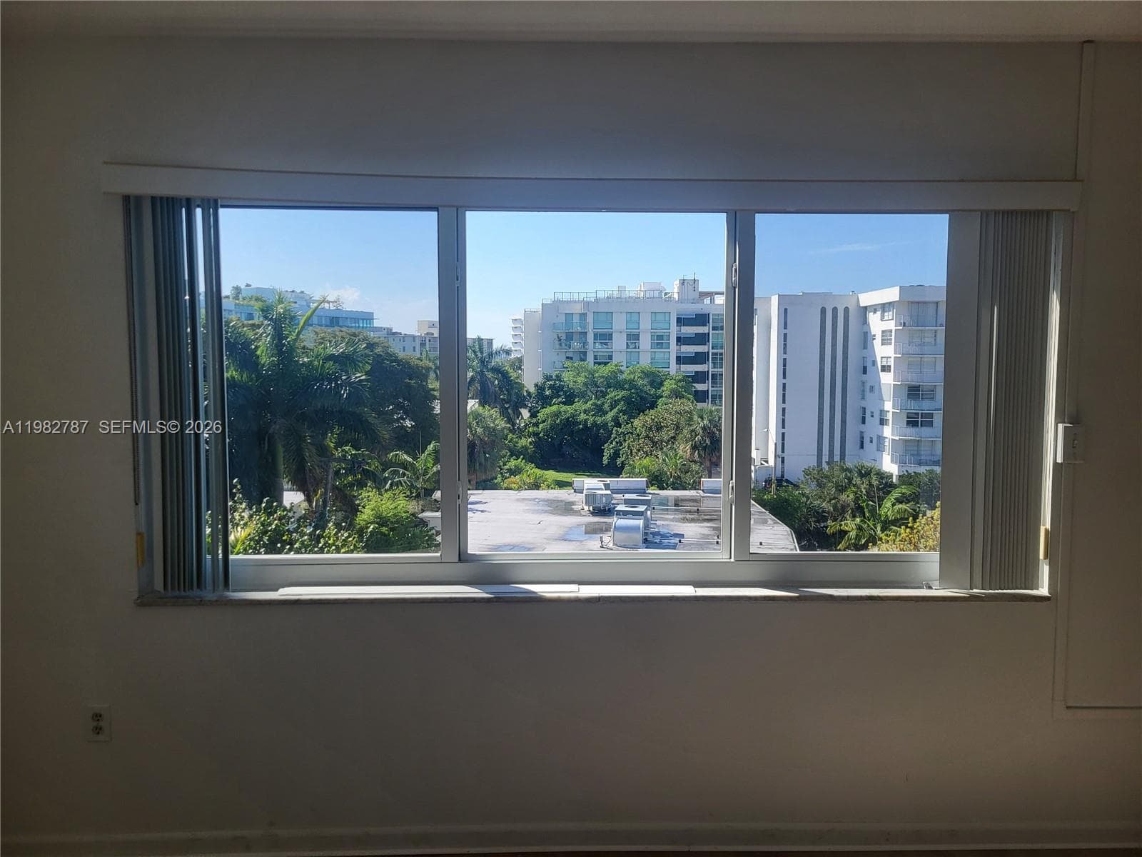 1020 94th St # 503, Bay Harbor Islands, FL 33154 — zdjęcie 5