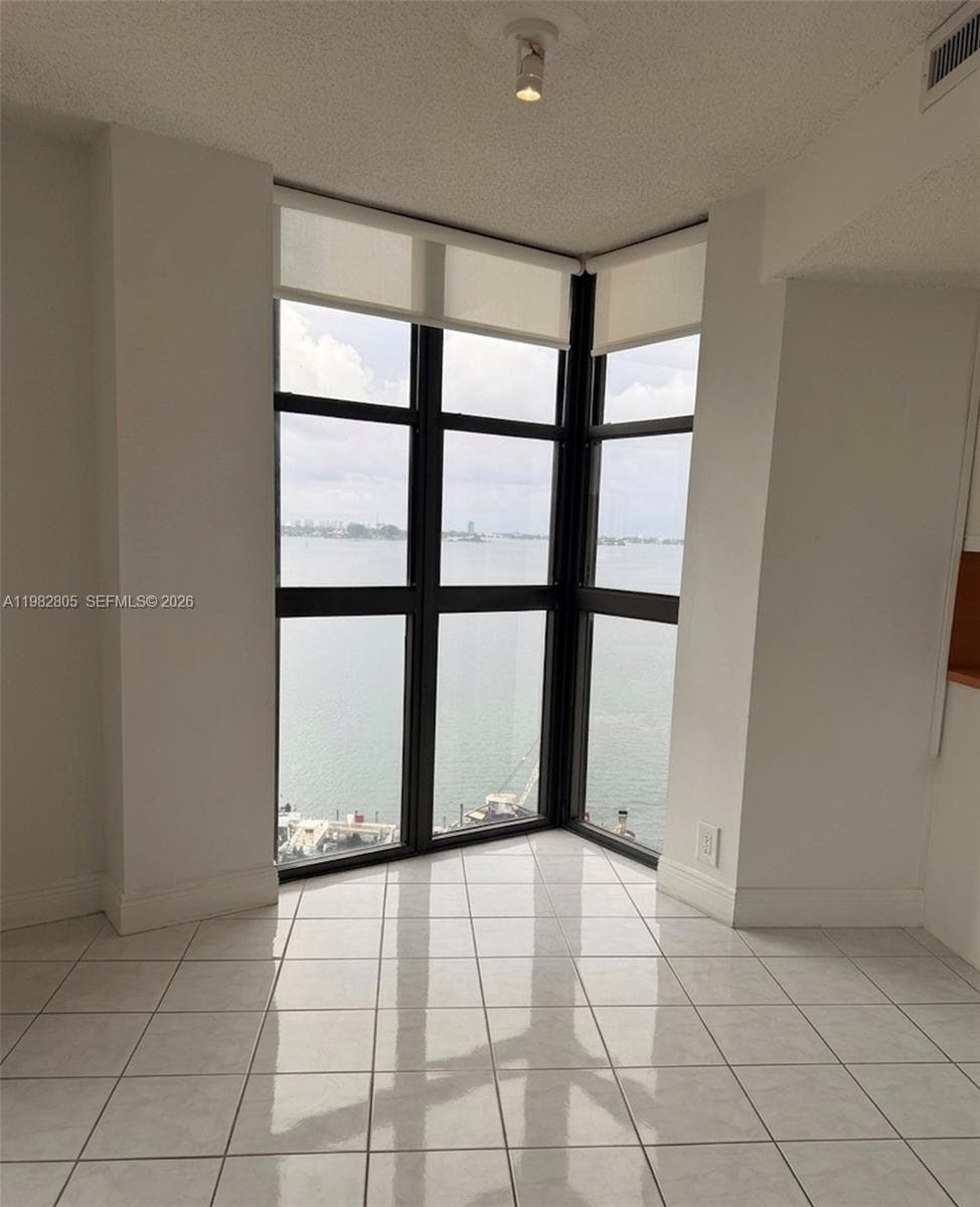 4000 Towerside Ter # 1401, Miami, FL 33138 — zdjęcie 5