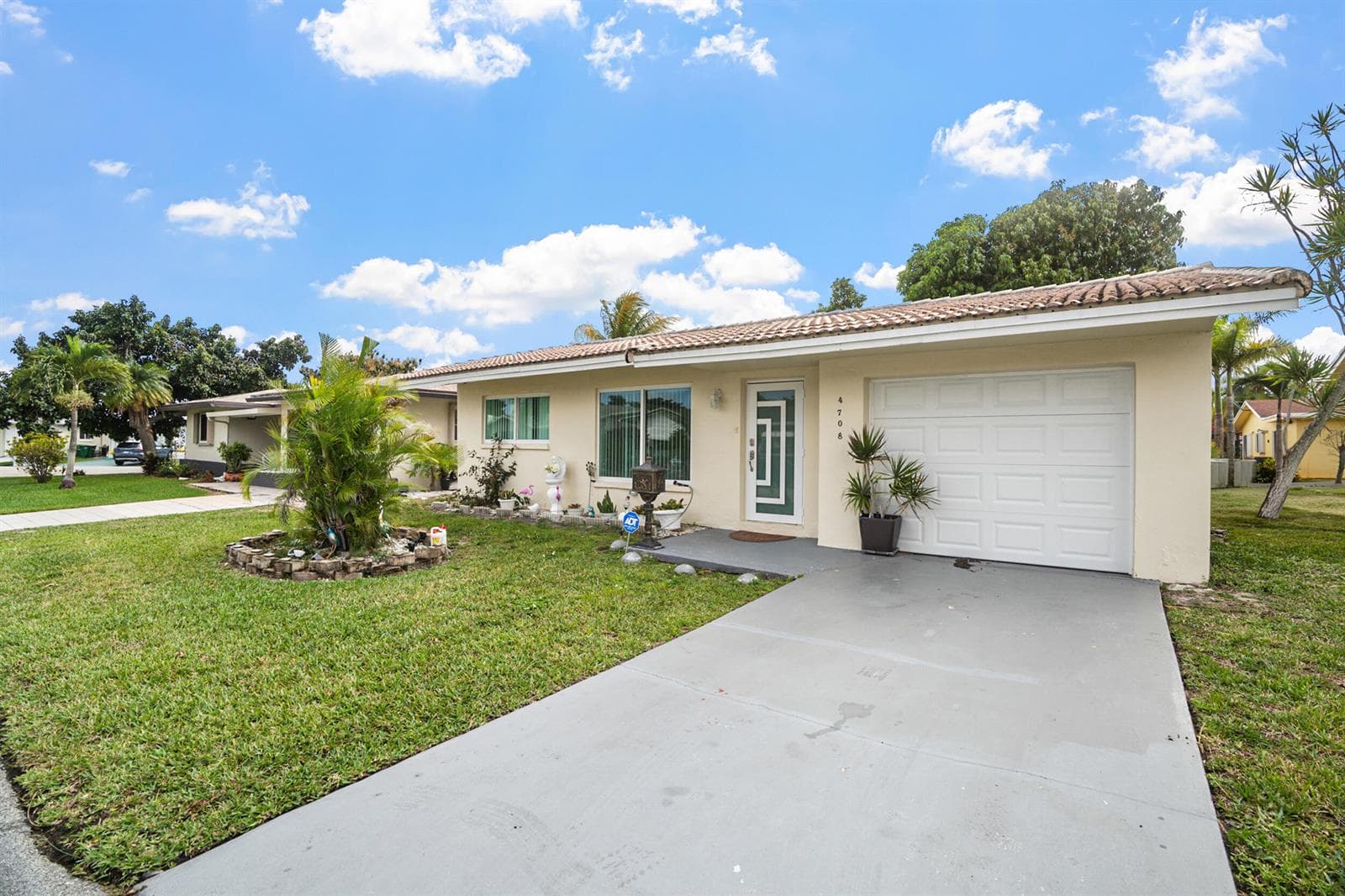 4708 NW 49th Drive, Tamarac, FL 33319 — zdjęcie 2