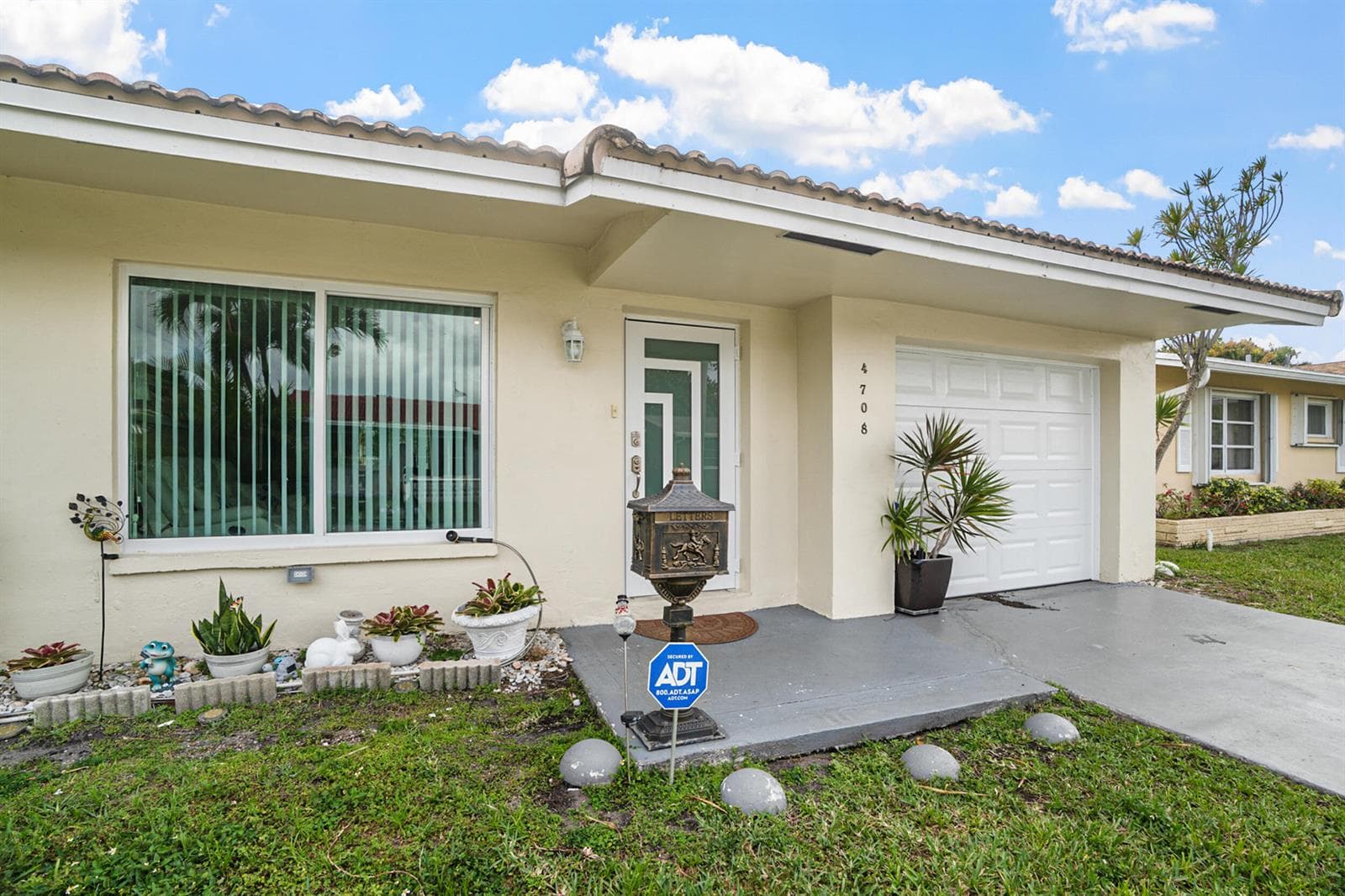 4708 NW 49th Drive, Tamarac, FL 33319 — zdjęcie 4