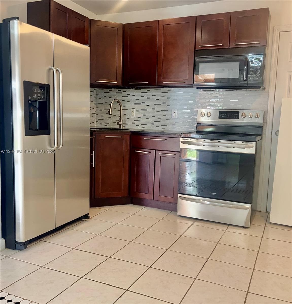 2016 NE 26th St # 2, Wilton Manors, FL 33305 — zdjęcie 4