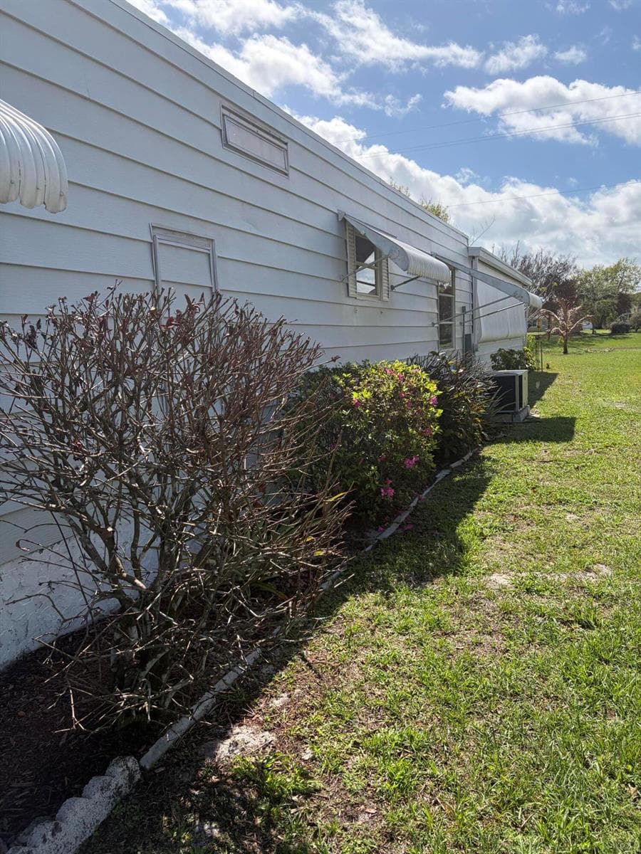 129 E Caribbean, Port St. Lucie, FL 34952 — zdjęcie 2